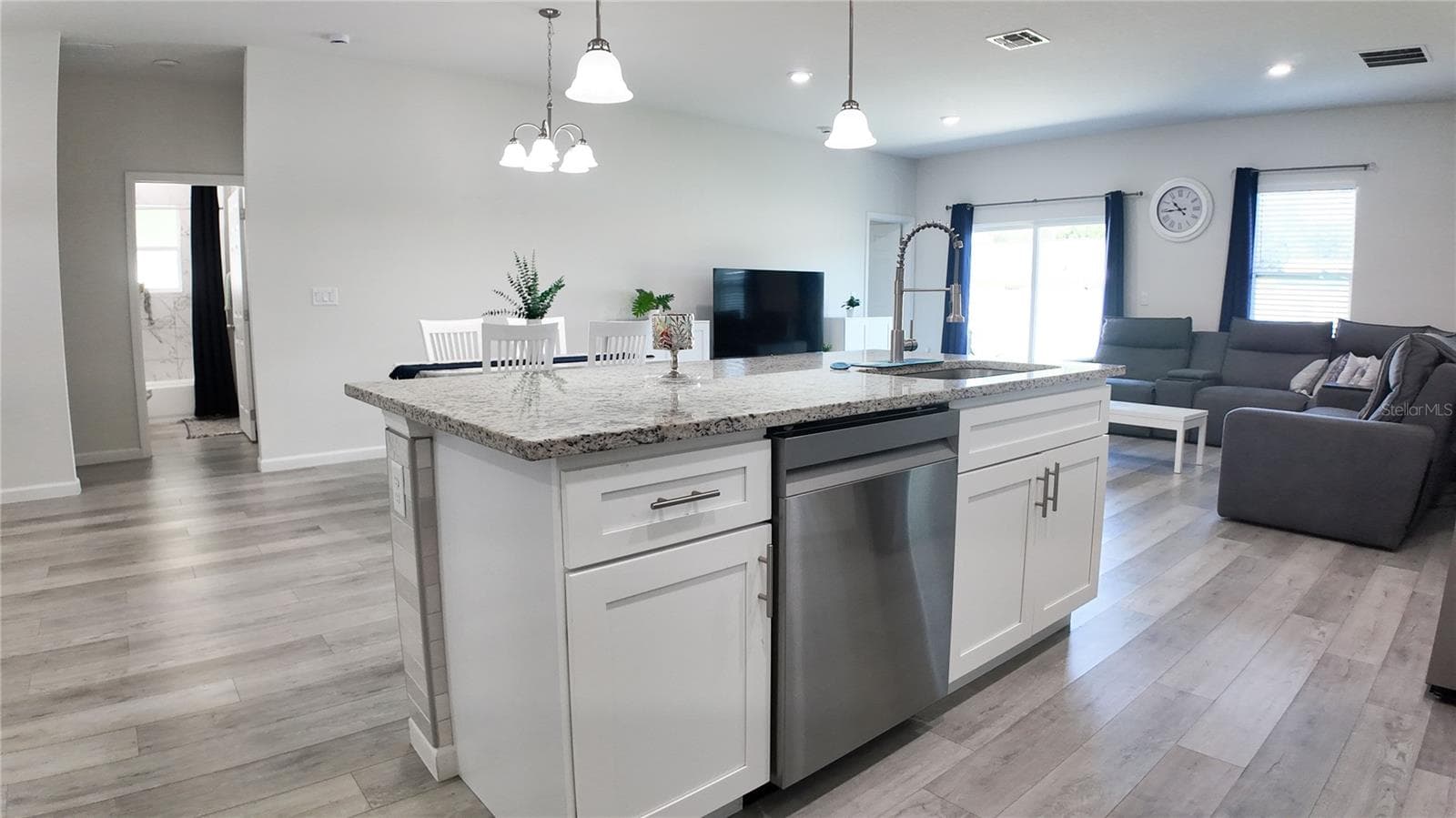 Single Family Residence at 237 MARION OAKS TRL, OCALA, photo 9 of 27