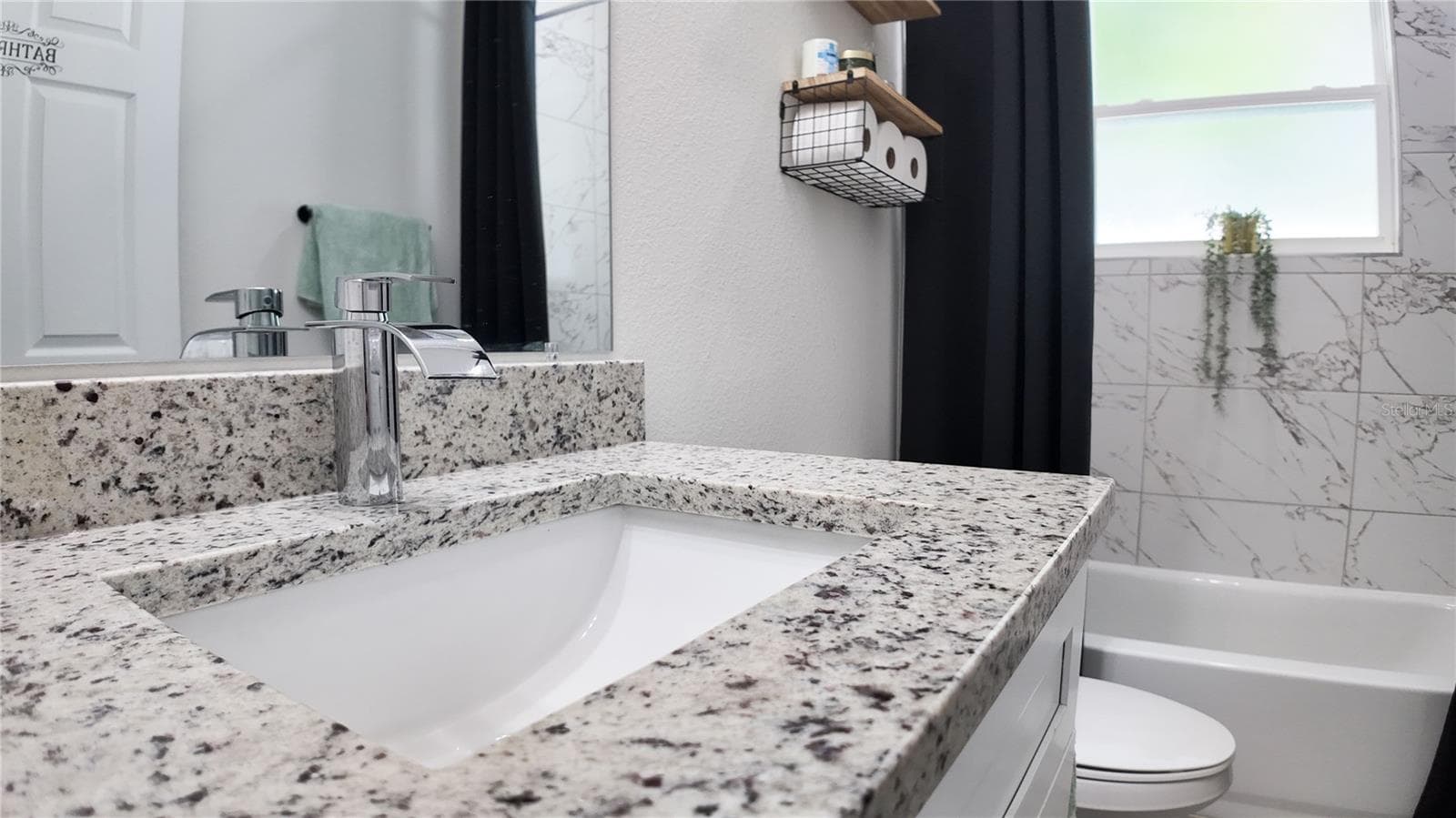 bath 2 - 237 MARION OAKS TRL, OCALA