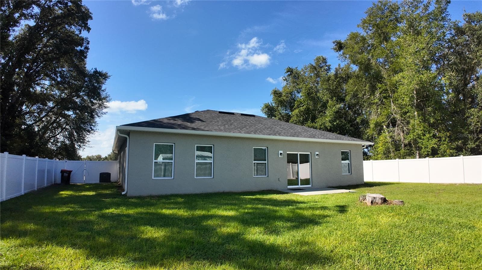 Yard - 237 MARION OAKS TRL, OCALA