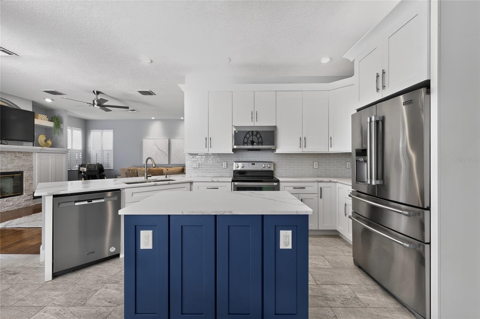 Single Family Residence at 460 ALINOLE LOOP, LAKE MARY, photo 5 of 47