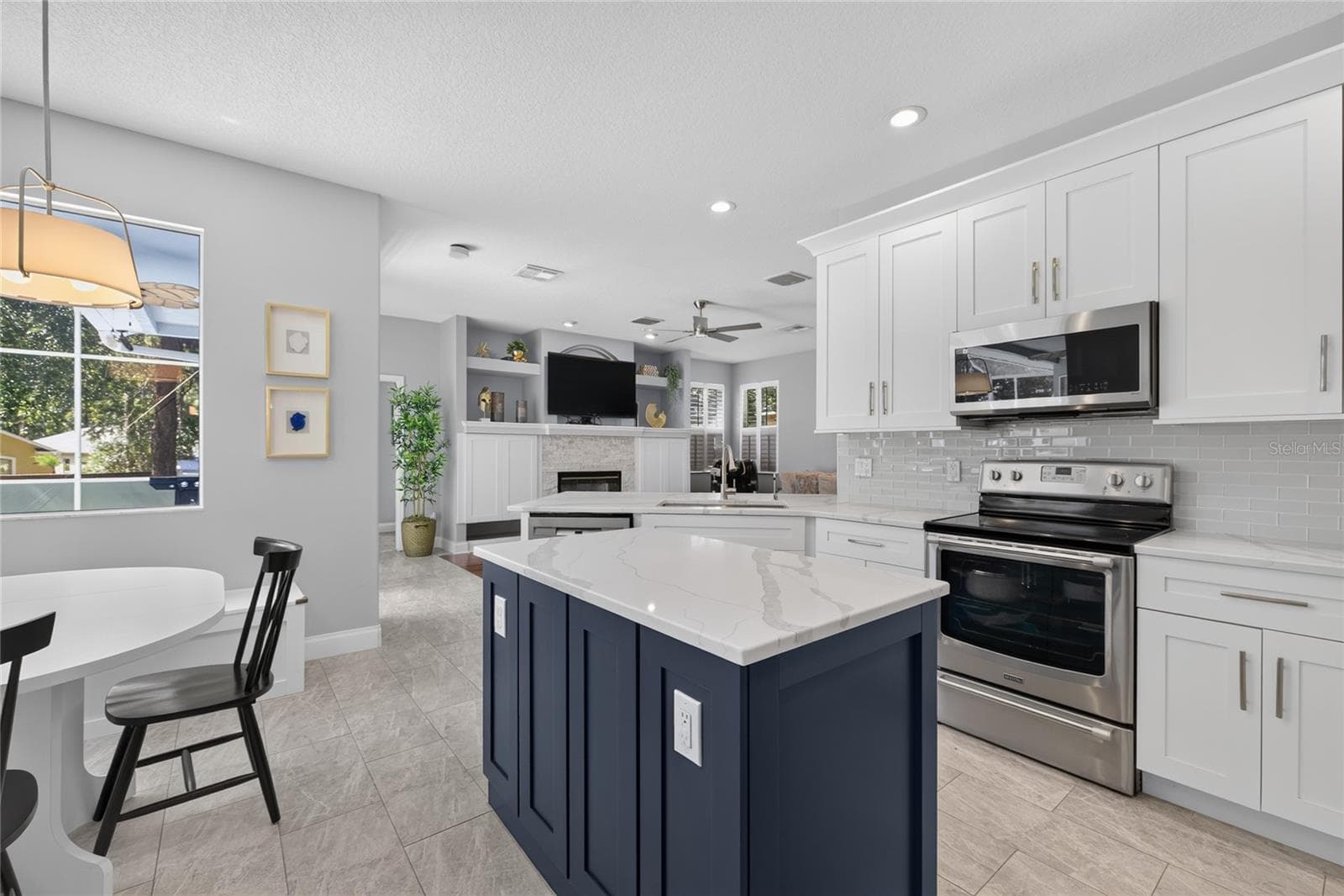 Single Family Residence at 460 ALINOLE LOOP, LAKE MARY, photo 7 of 47