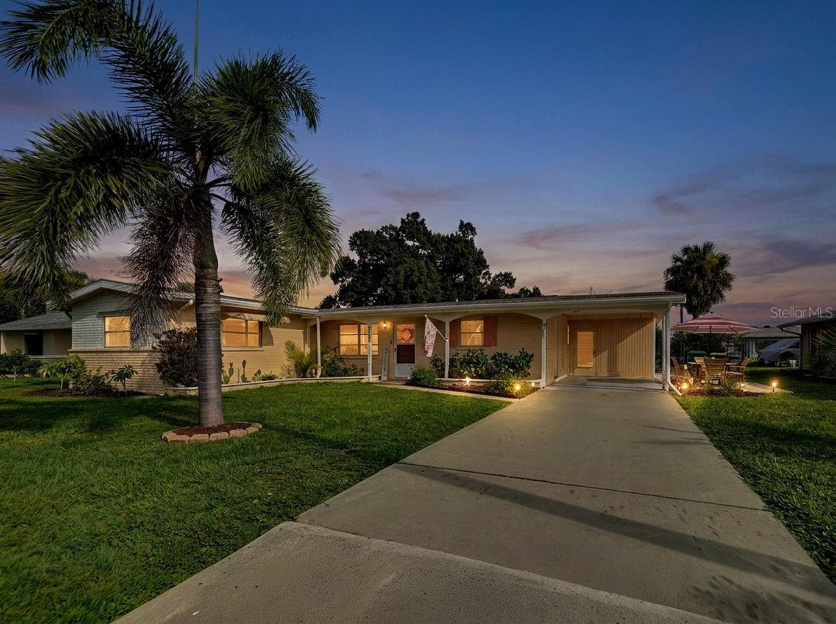 Exterior - 22542 ELMIRA BLVD, PORT CHARLOTTE