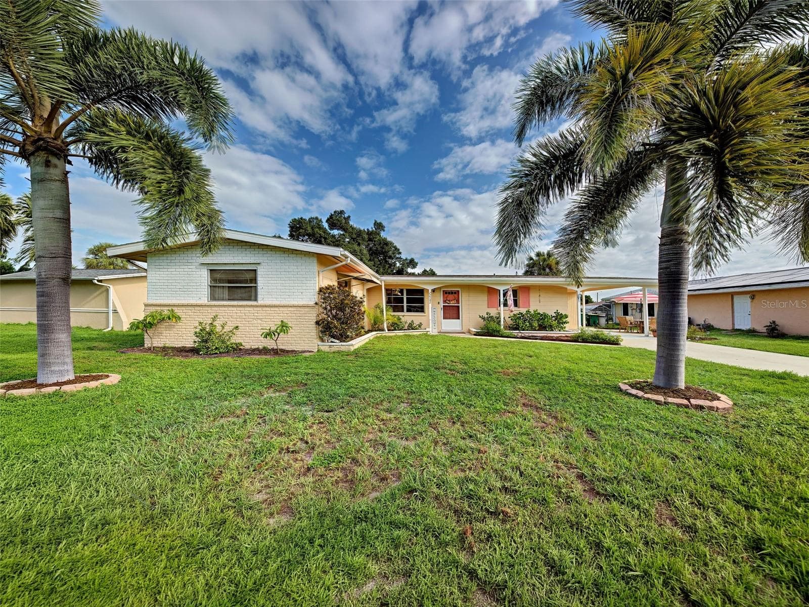 Single Family Residence at 22542 ELMIRA BLVD, PORT CHARLOTTE, photo 3 of 37