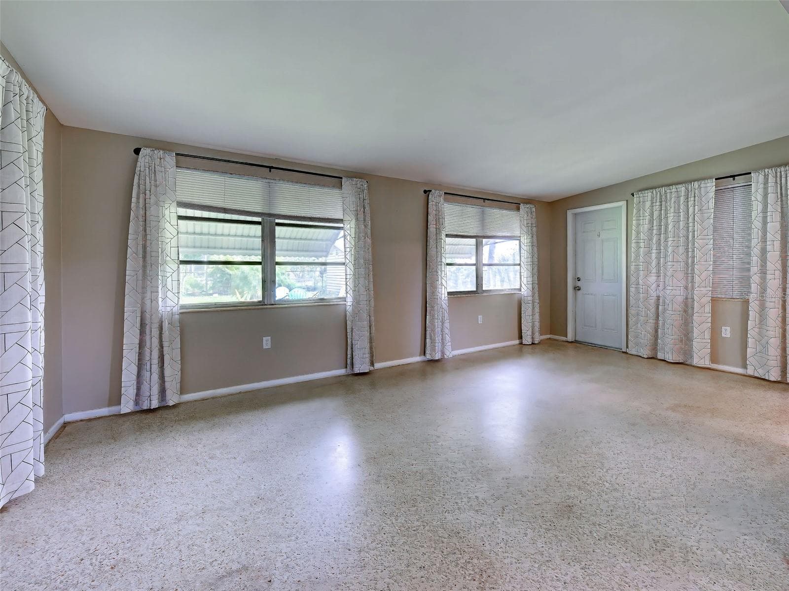 Single Family Residence at 22542 ELMIRA BLVD, PORT CHARLOTTE, photo 19 of 37