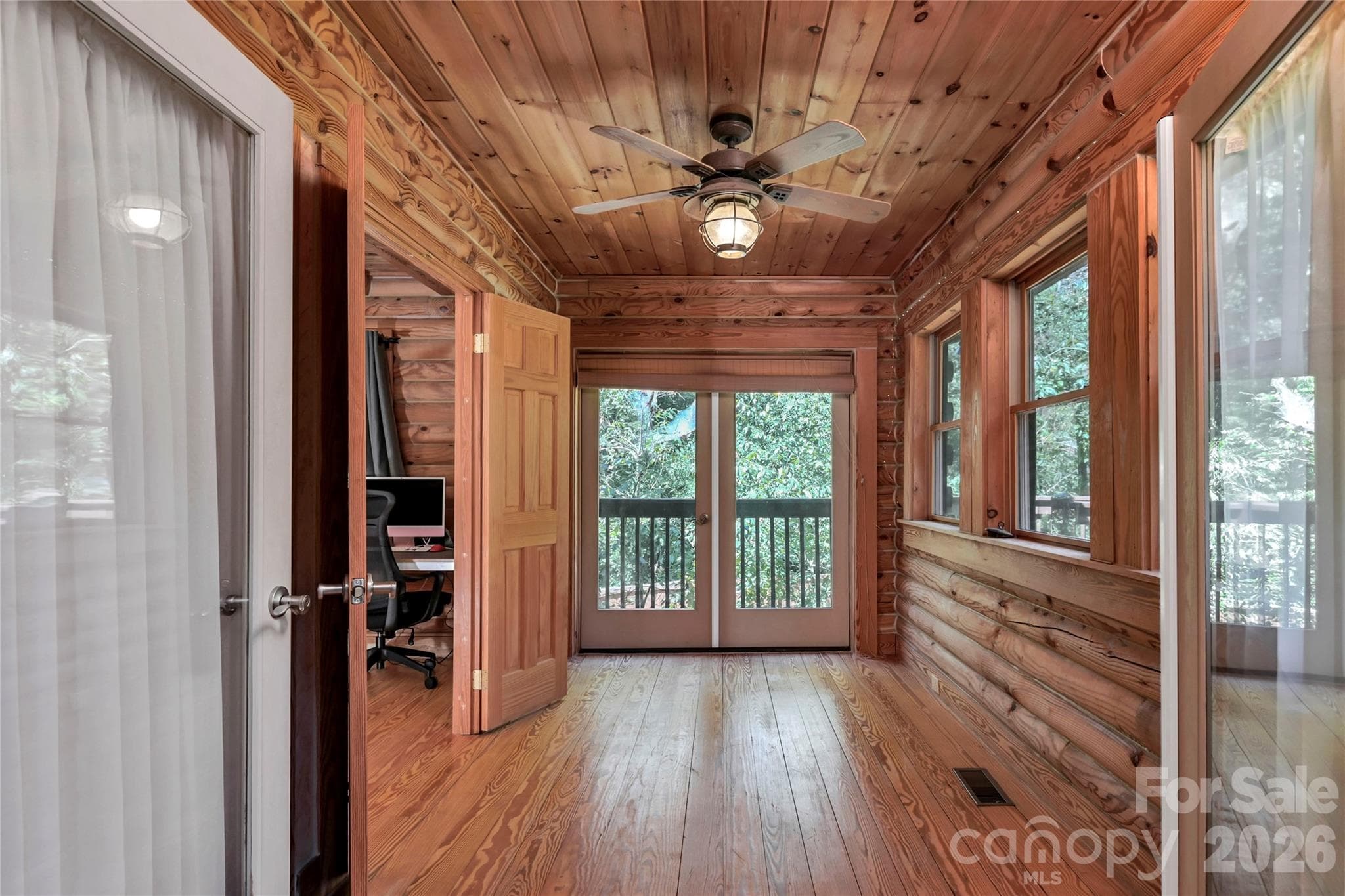 Sunroom - 1040 Lawhorn Road, Blythewood