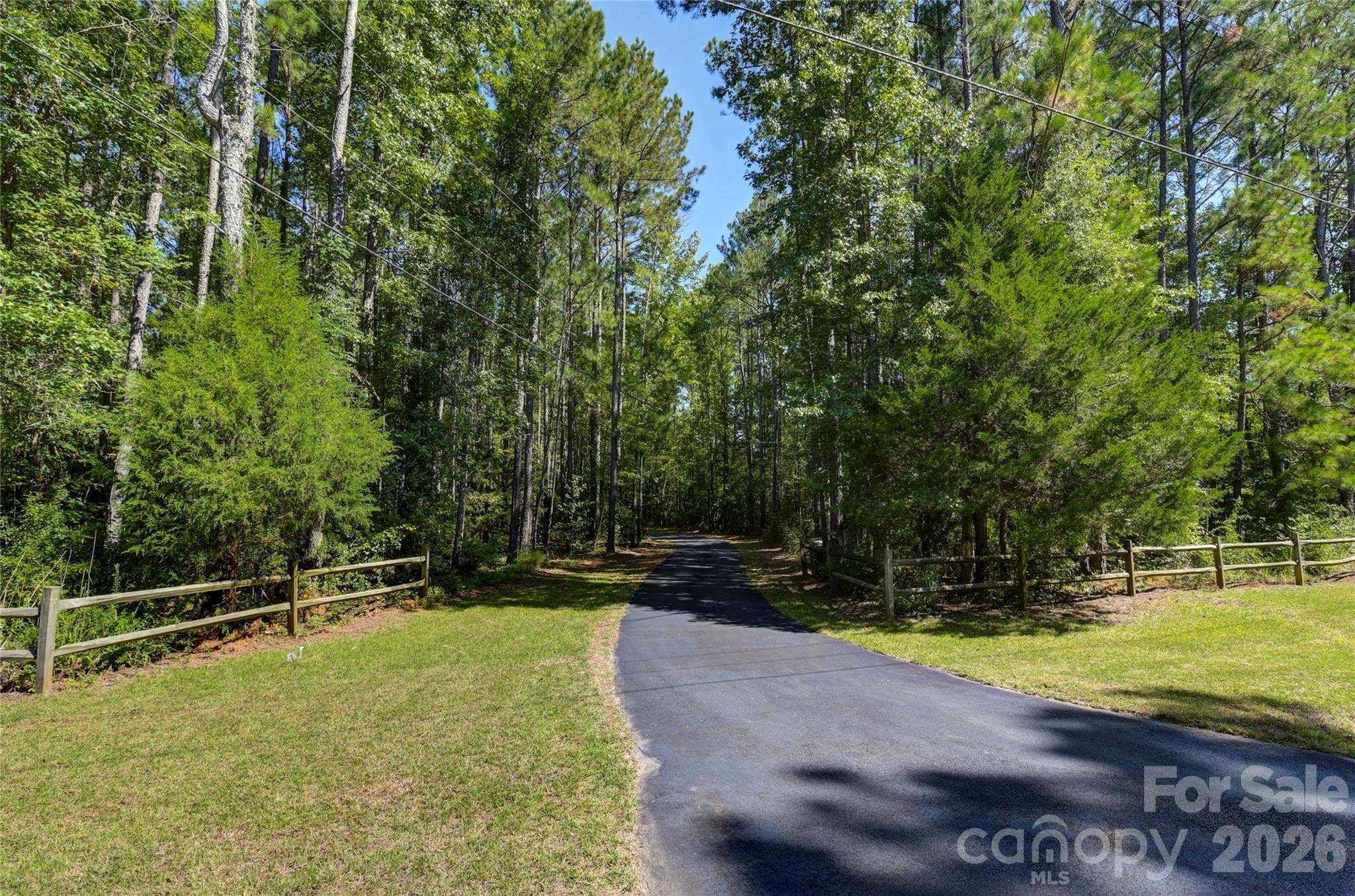 Road entrance - 1040 Lawhorn Road, Blythewood