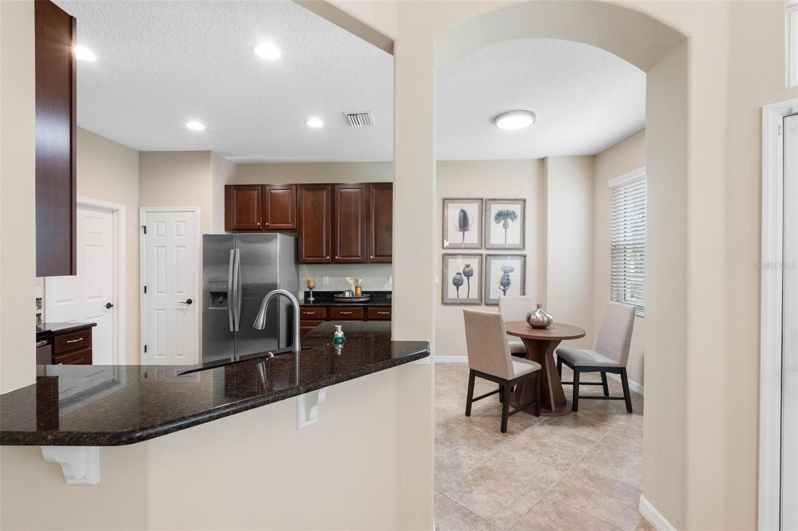 Kichen,breakfast bar - 7949 TASSO CT, SEMINOLE