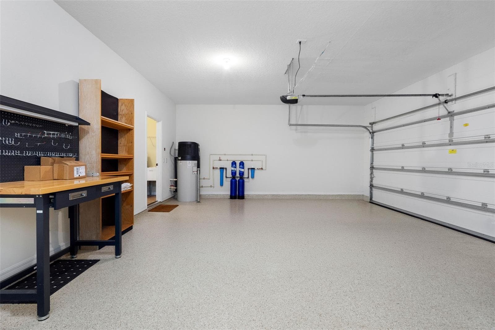 2 car garage - 7949 TASSO CT, SEMINOLE