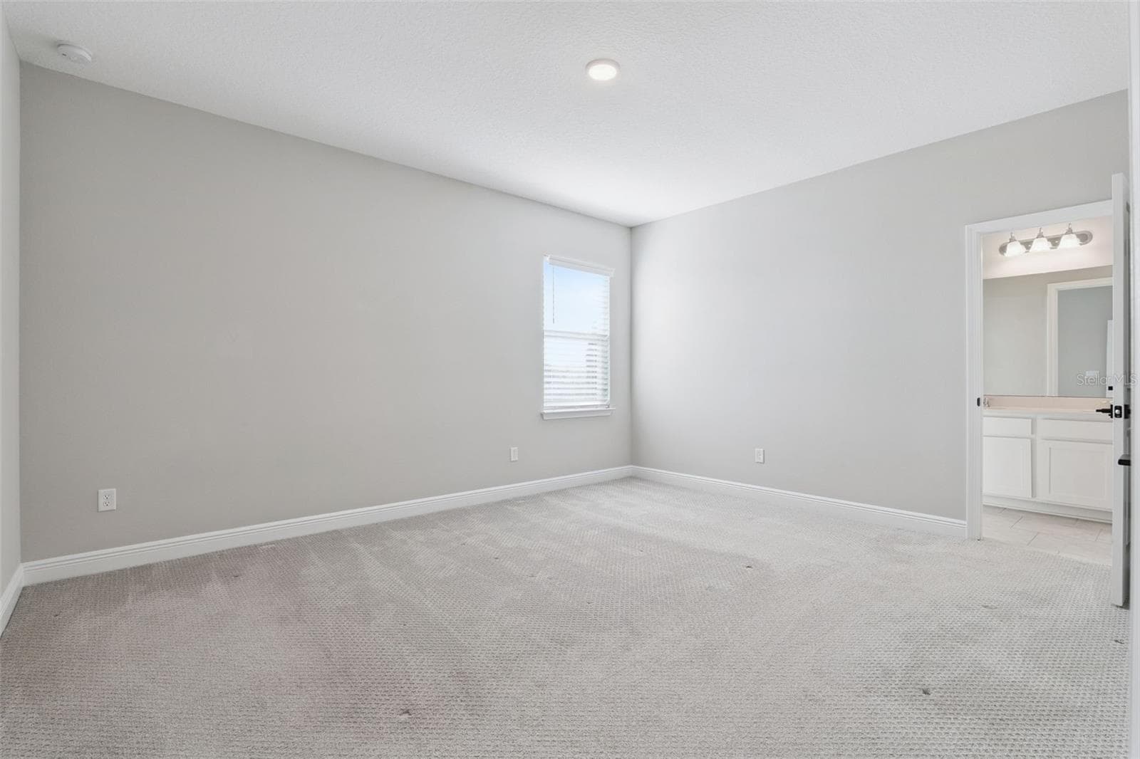 Single Family Residence at 5074 BREEZY ACRES ST, WINTER GARDEN, photo 19 of 63