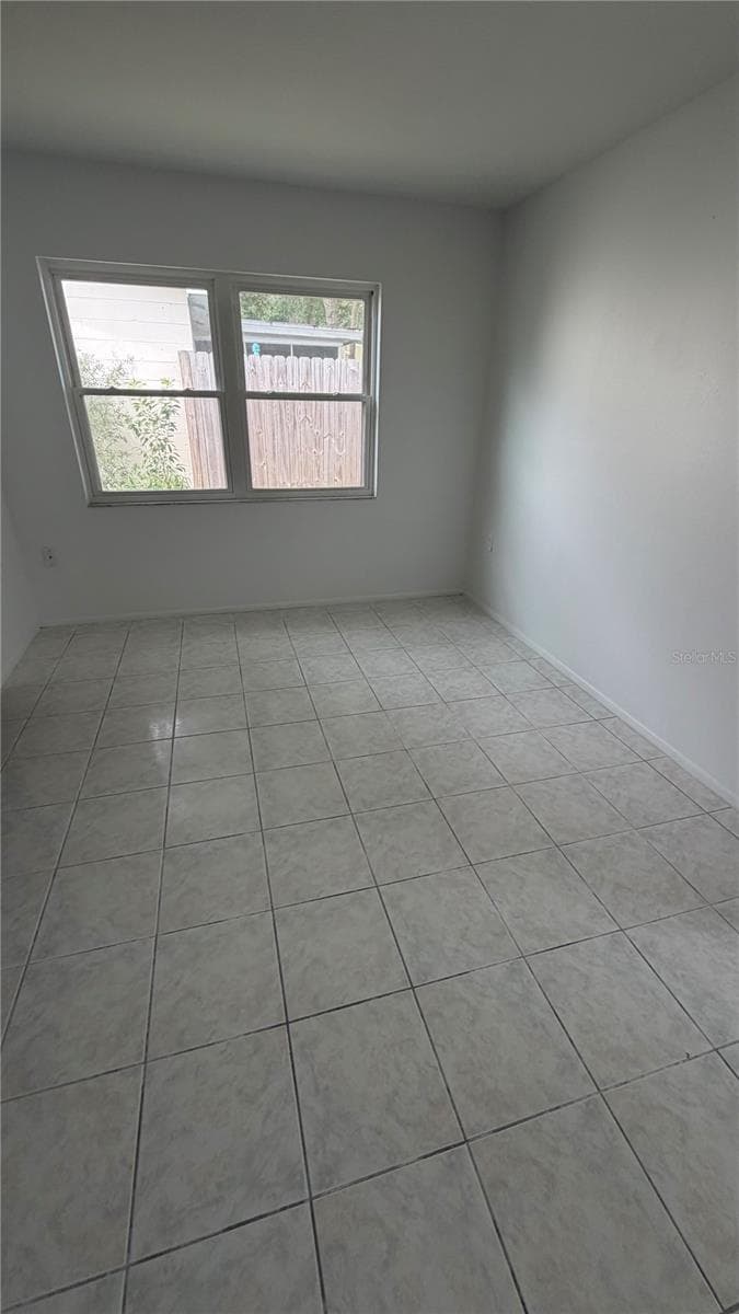 Single Family Residence at 8345 FOX HOLLOW DR, PORT RICHEY, photo 11 of 18