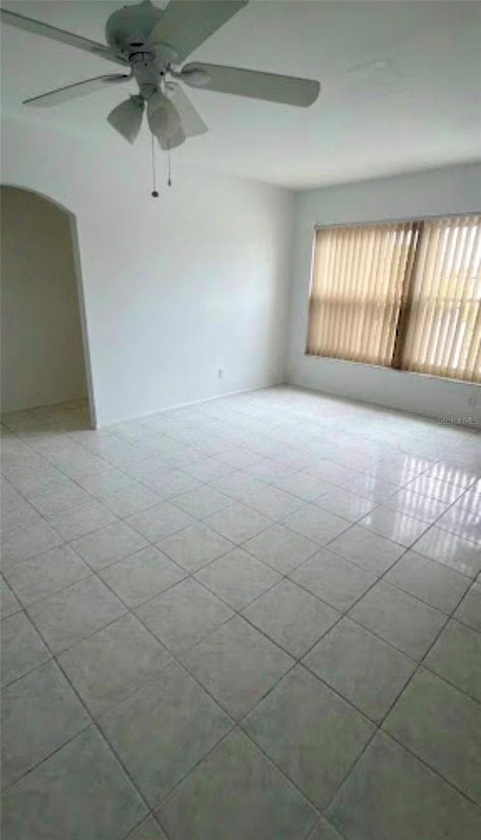 Single Family Residence at 8345 FOX HOLLOW DR, PORT RICHEY, photo 15 of 18