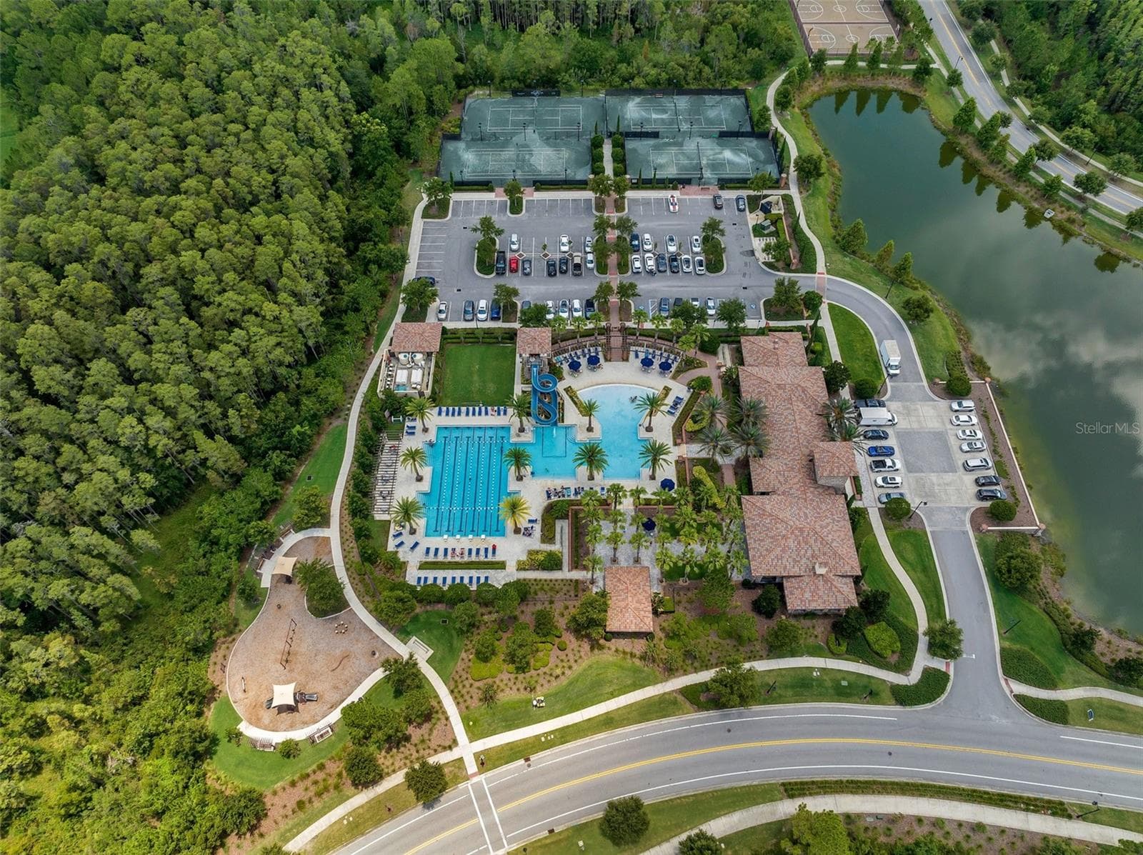 Single Family Residence at 28907 REVARO LN, WESLEY CHAPEL, photo 85 of 100