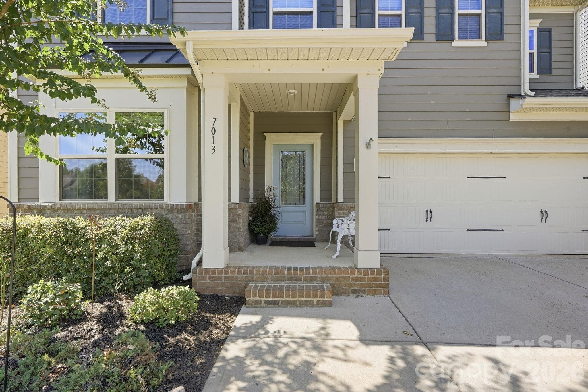 Single Family Residence at 7013 Hamilton Mill Drive, Waxhaw, photo 2 of 38