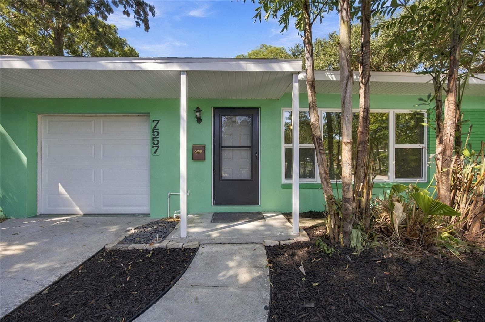 Single Family Residence at 7557 18TH AVE N, ST PETERSBURG, photo 5 of 36