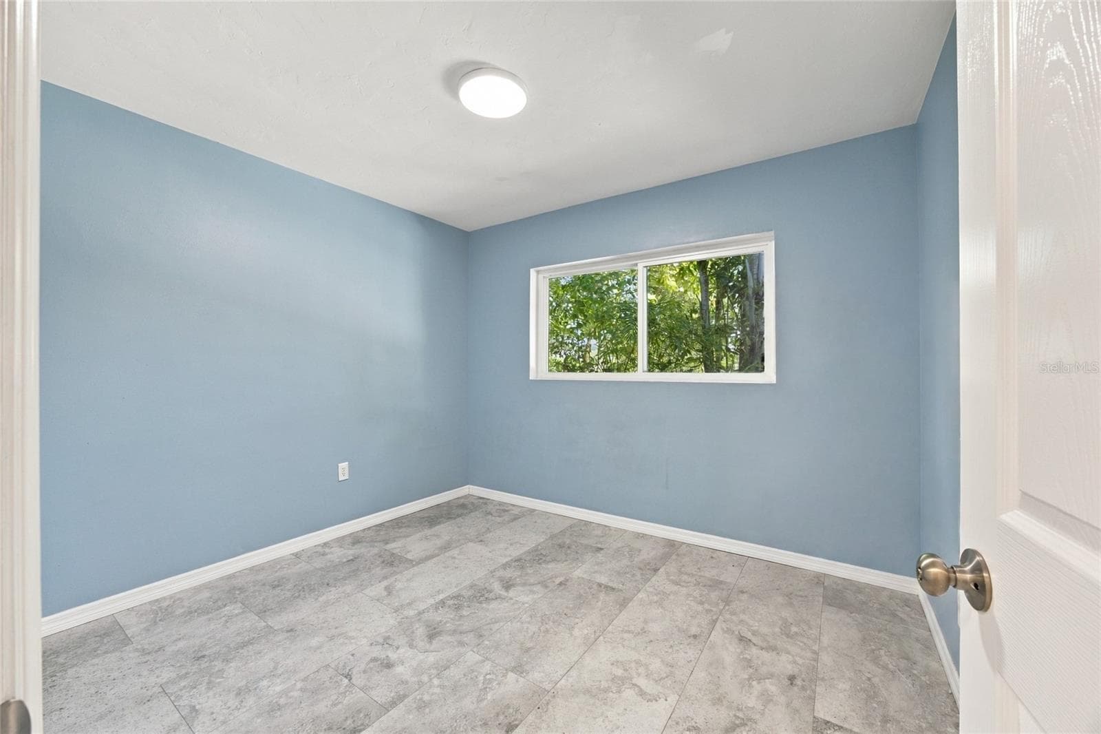 Single Family Residence at 7557 18TH AVE N, ST PETERSBURG, photo 17 of 36