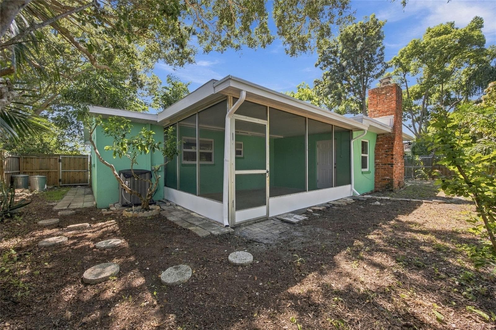 Single Family Residence at 7557 18TH AVE N, ST PETERSBURG, photo 28 of 36