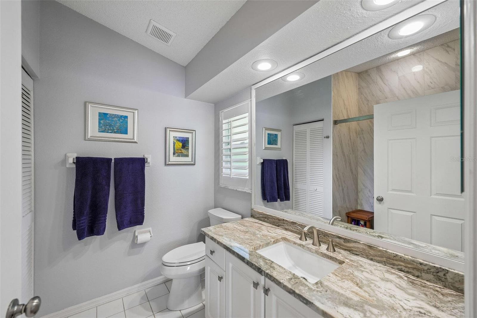 Condominium at 7266 ELEANOR CIR #203, SARASOTA, photo 26 of 33