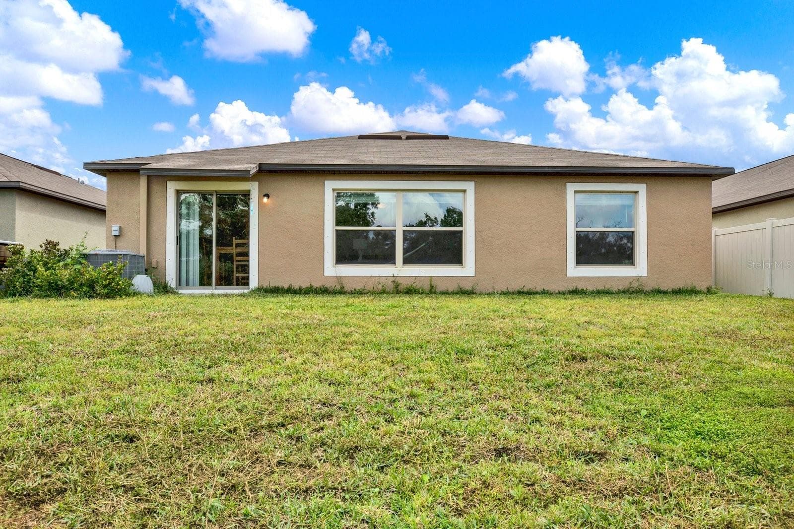 Single Family Residence at 16610 DELIA ST, WIMAUMA, photo 8 of 34