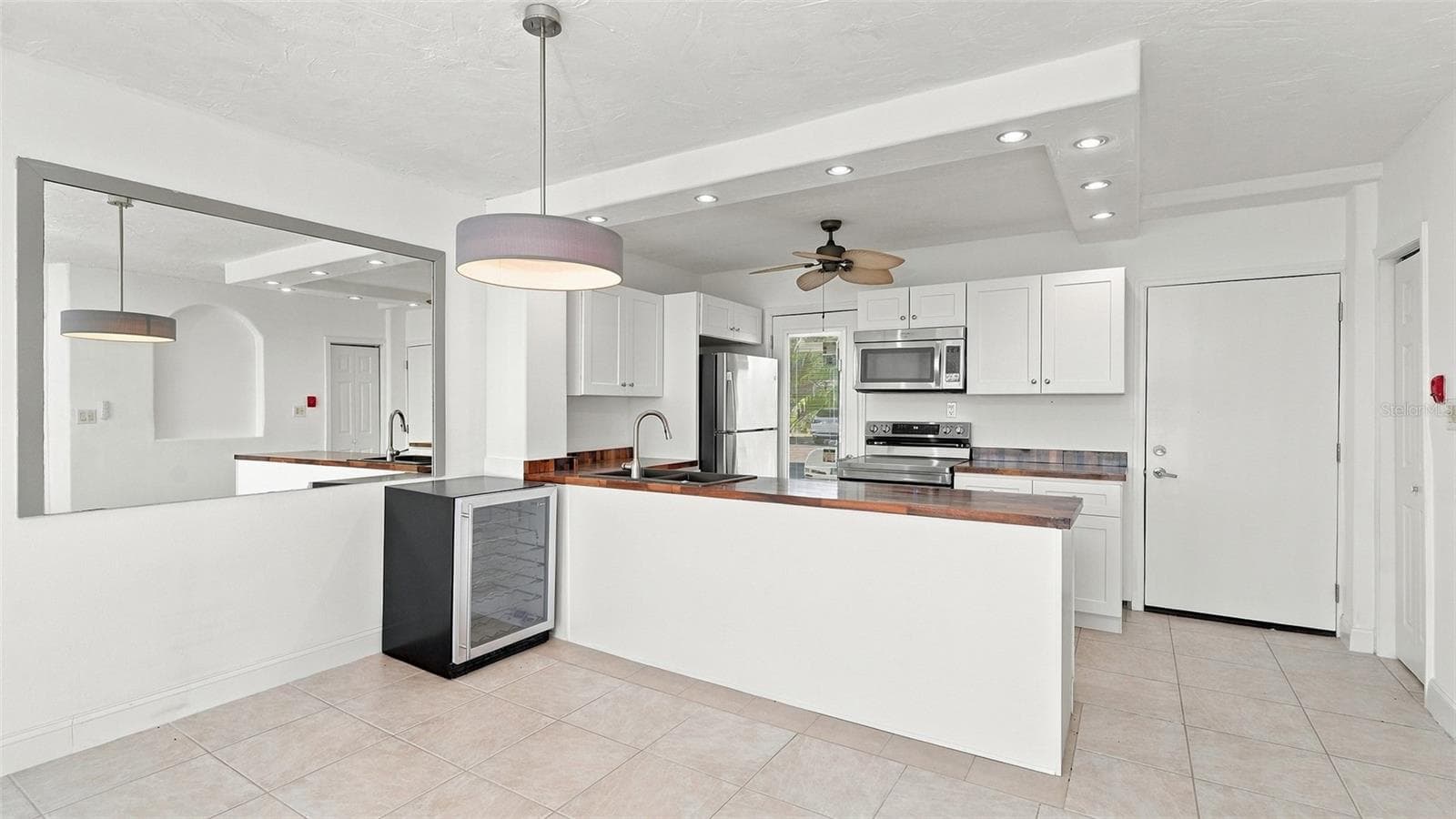 Condominium at 777 JOHN RINGLING BLVD #2, SARASOTA, photo 12 of 64