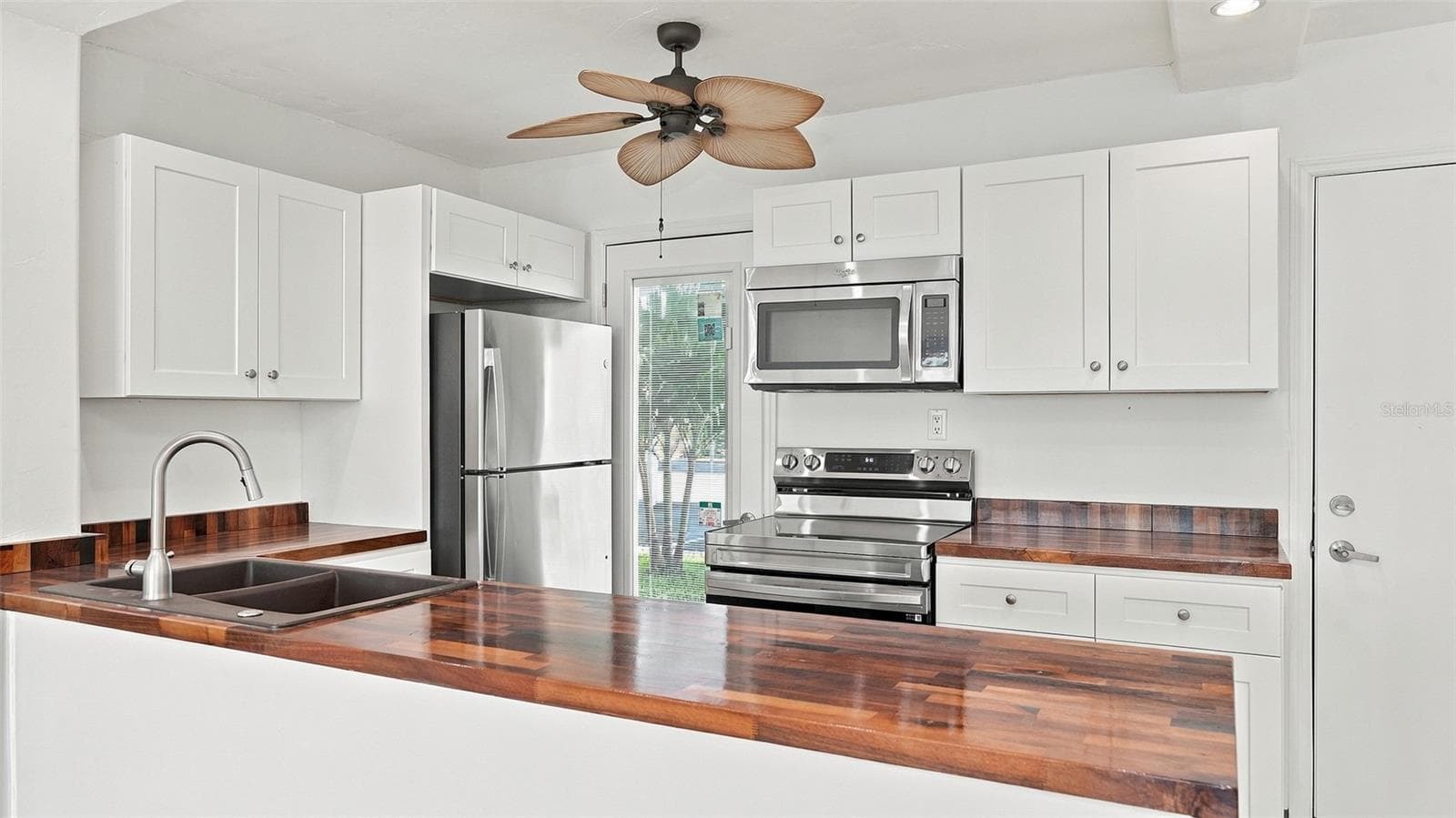 Condominium at 777 JOHN RINGLING BLVD #2, SARASOTA, photo 13 of 64