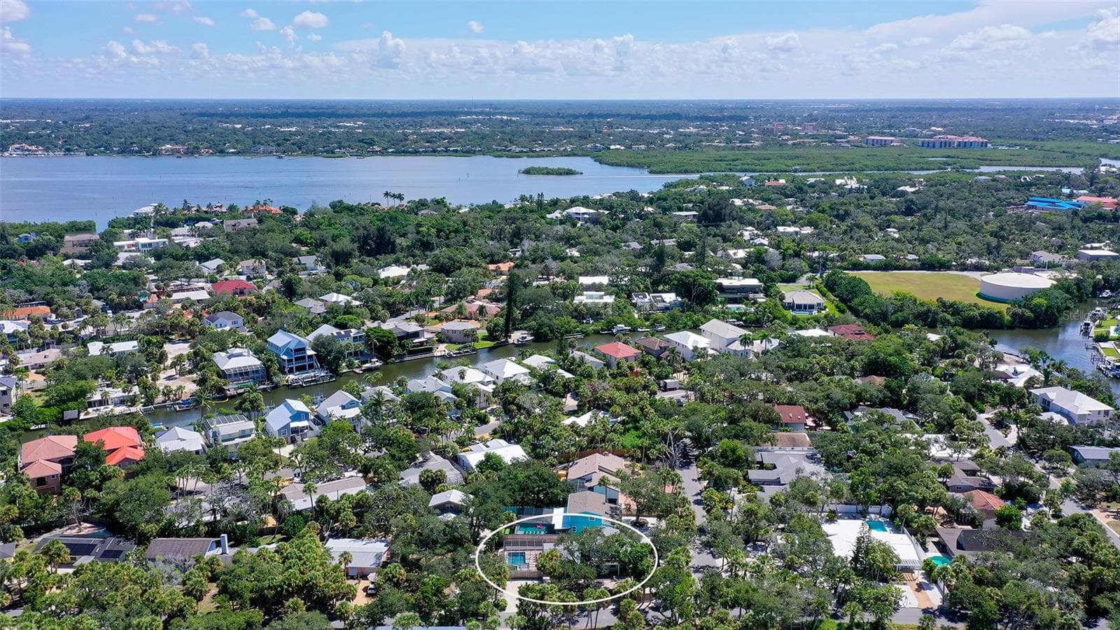 Single Family Residence at 5151 SAINT ALBANS AVE, SARASOTA, photo 2 of 88