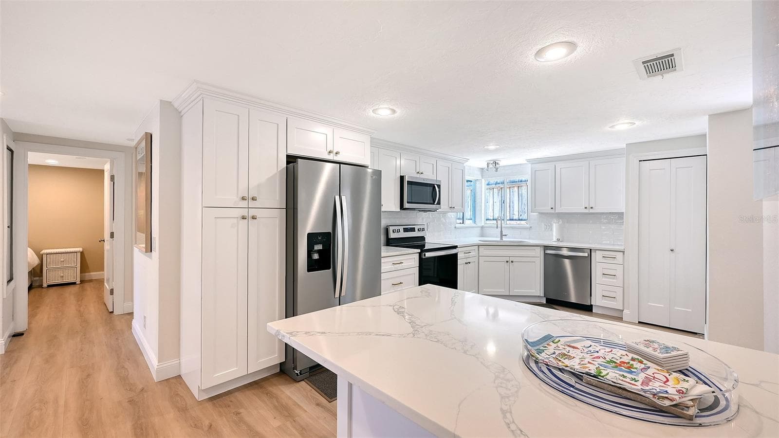 Single Family Residence at 5151 SAINT ALBANS AVE, SARASOTA, photo 20 of 88