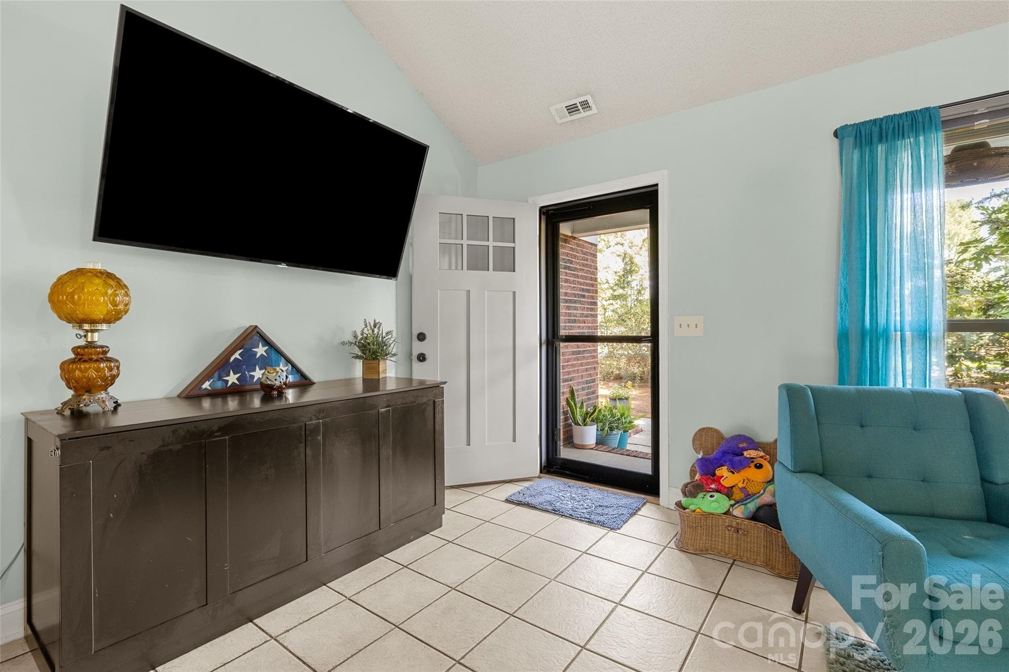 Single Family Residence at 300 Serenity Hills Drive, Monroe, photo 9 of 30