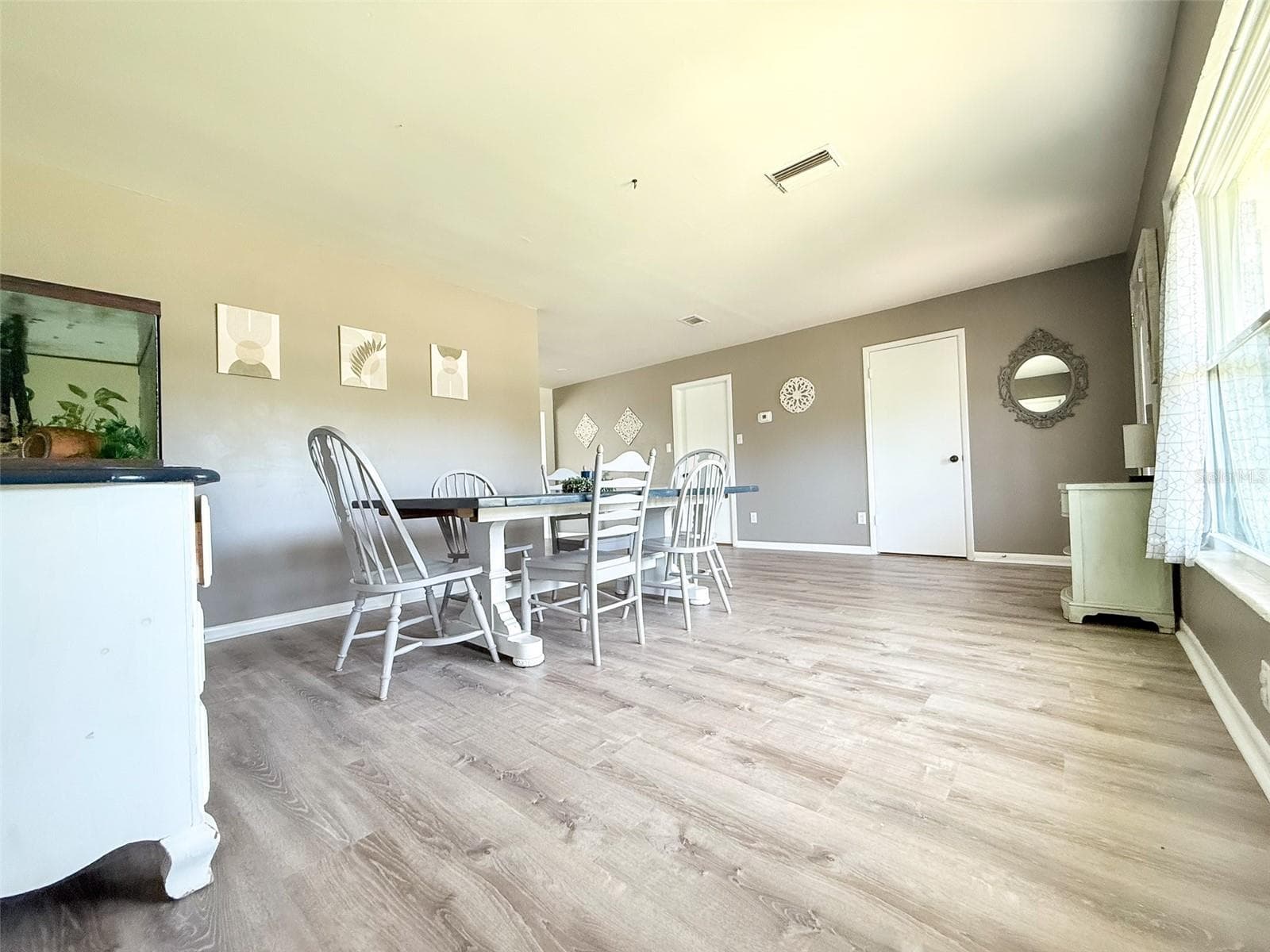 Dining Room and Entry - 102 GLEN RIDGE AVE, TEMPLE TERRACE