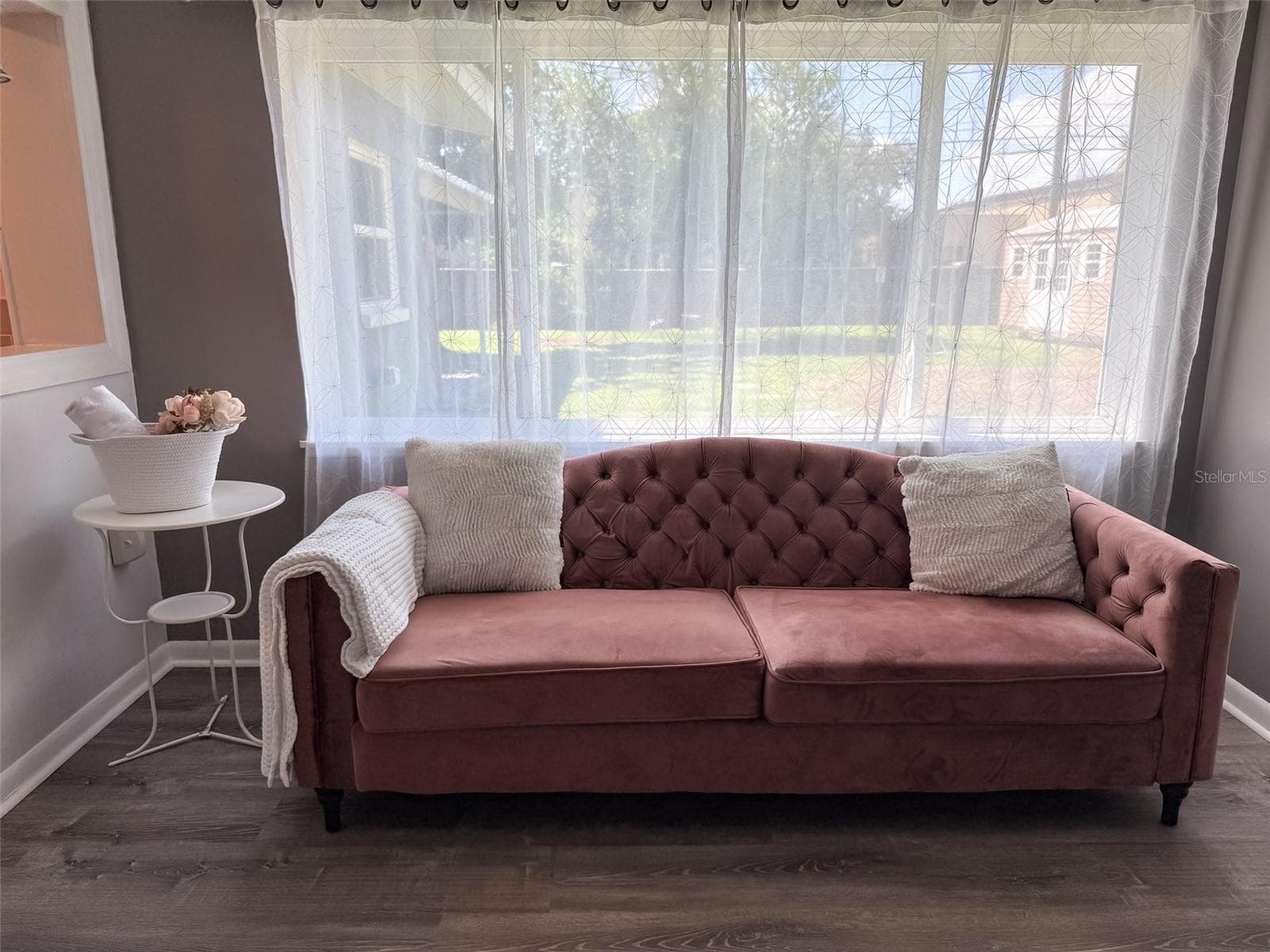 Large Window Overlooking Backyard - 102 GLEN RIDGE AVE, TEMPLE TERRACE