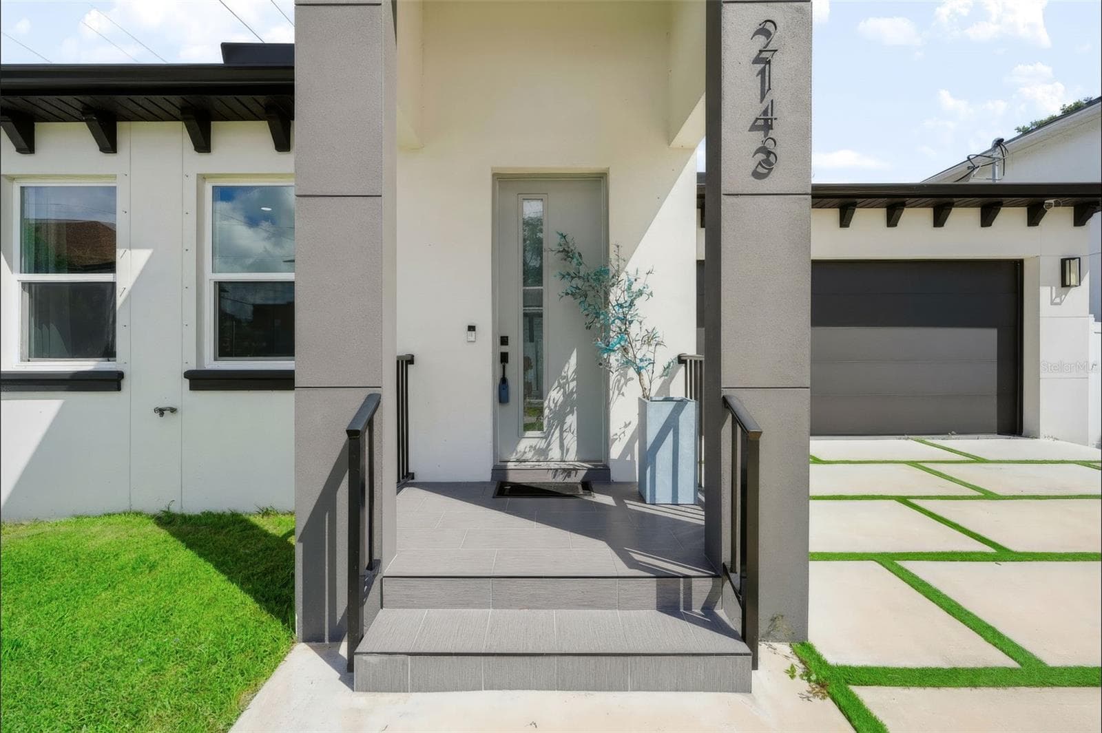 Single Family Residence at 2143 W SAINT CONRAD ST, TAMPA, photo 3 of 46
