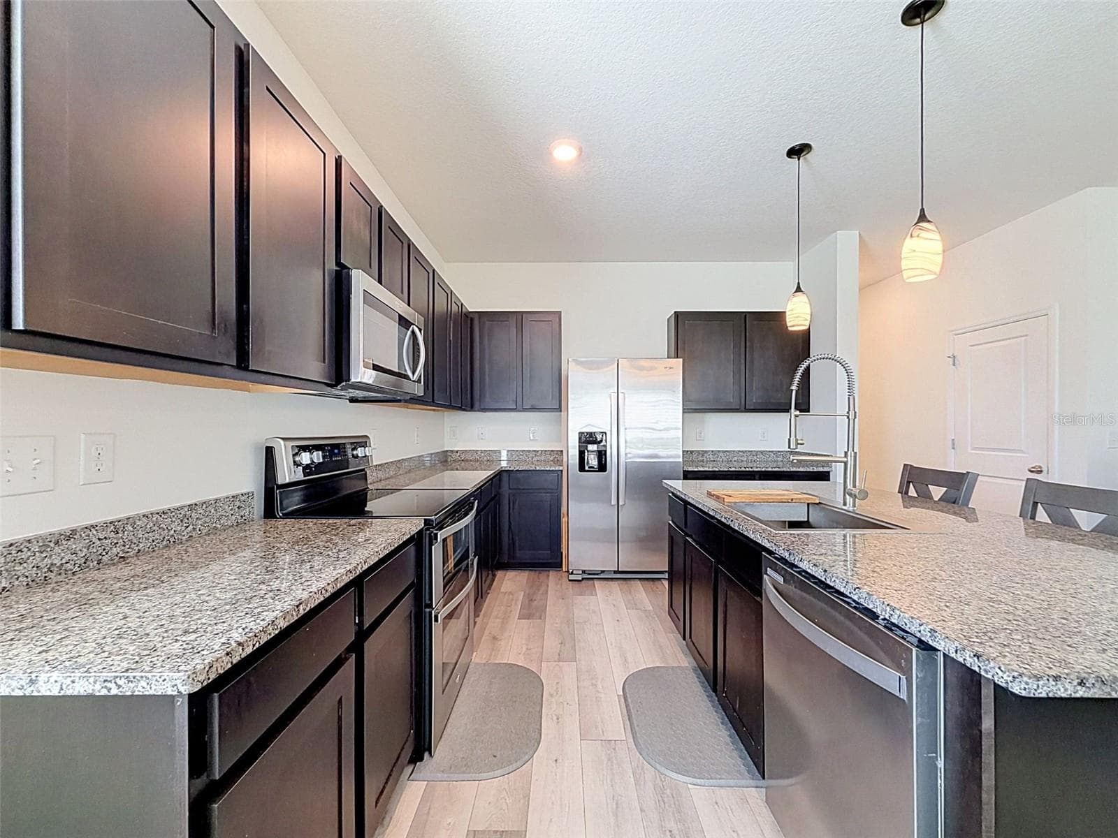 Kitchen - 16189 GLOWING GROVE AVE, ODESSA