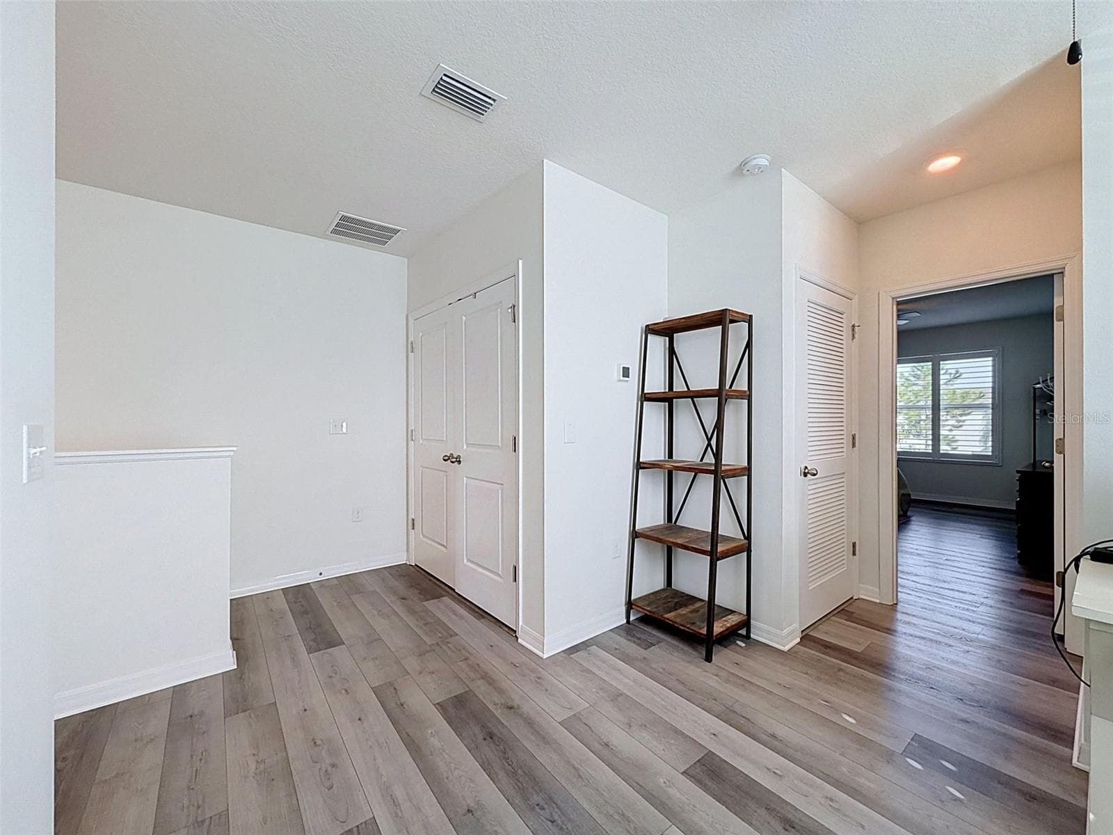 Upstairs Loft - 16189 GLOWING GROVE AVE, ODESSA