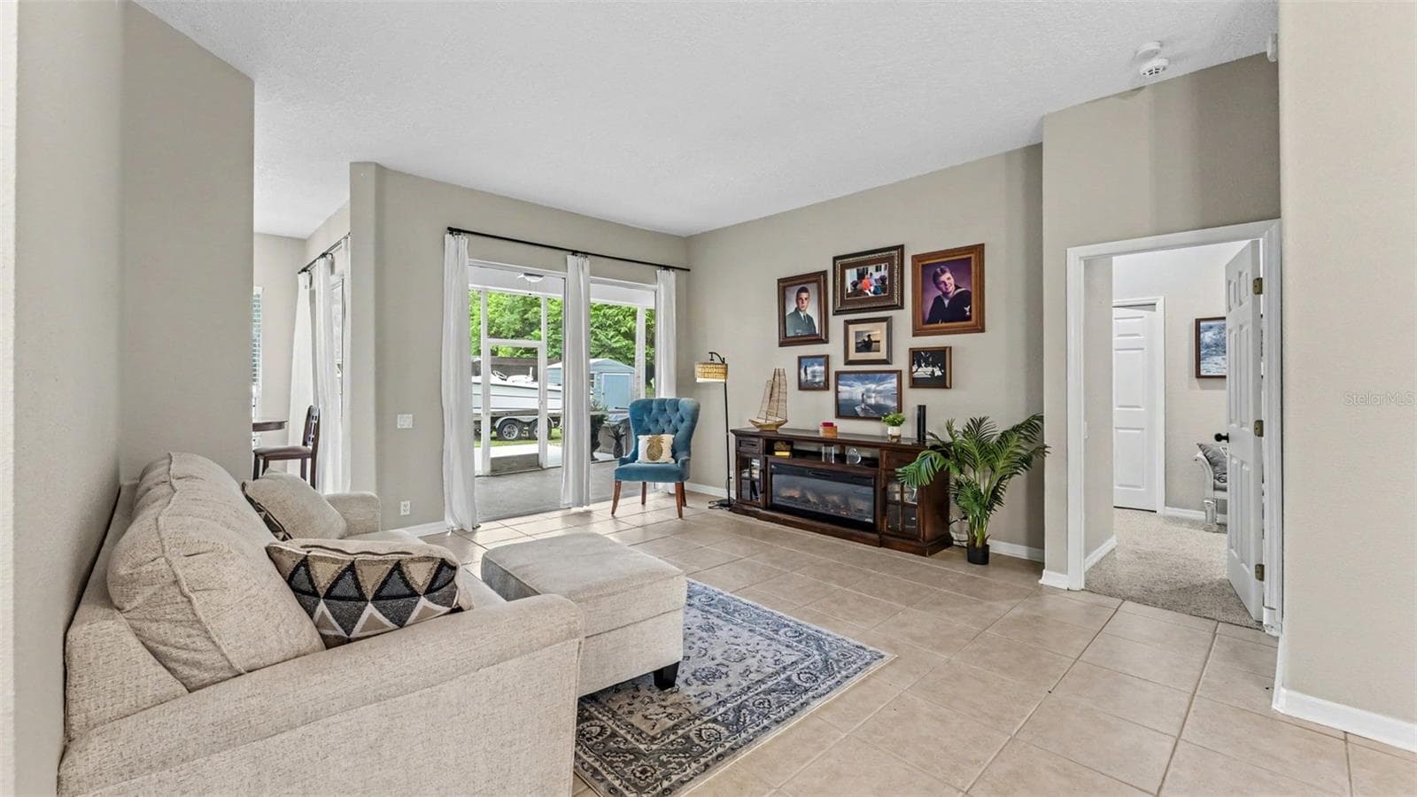 Living Room - 2385 4TH ST, MULBERRY
