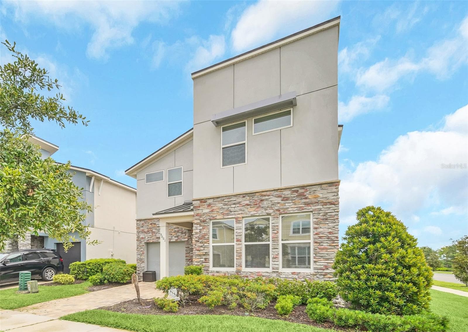 Single Family Residence at 9001 EGRET MILLS TER, KISSIMMEE, photo 2 of 57