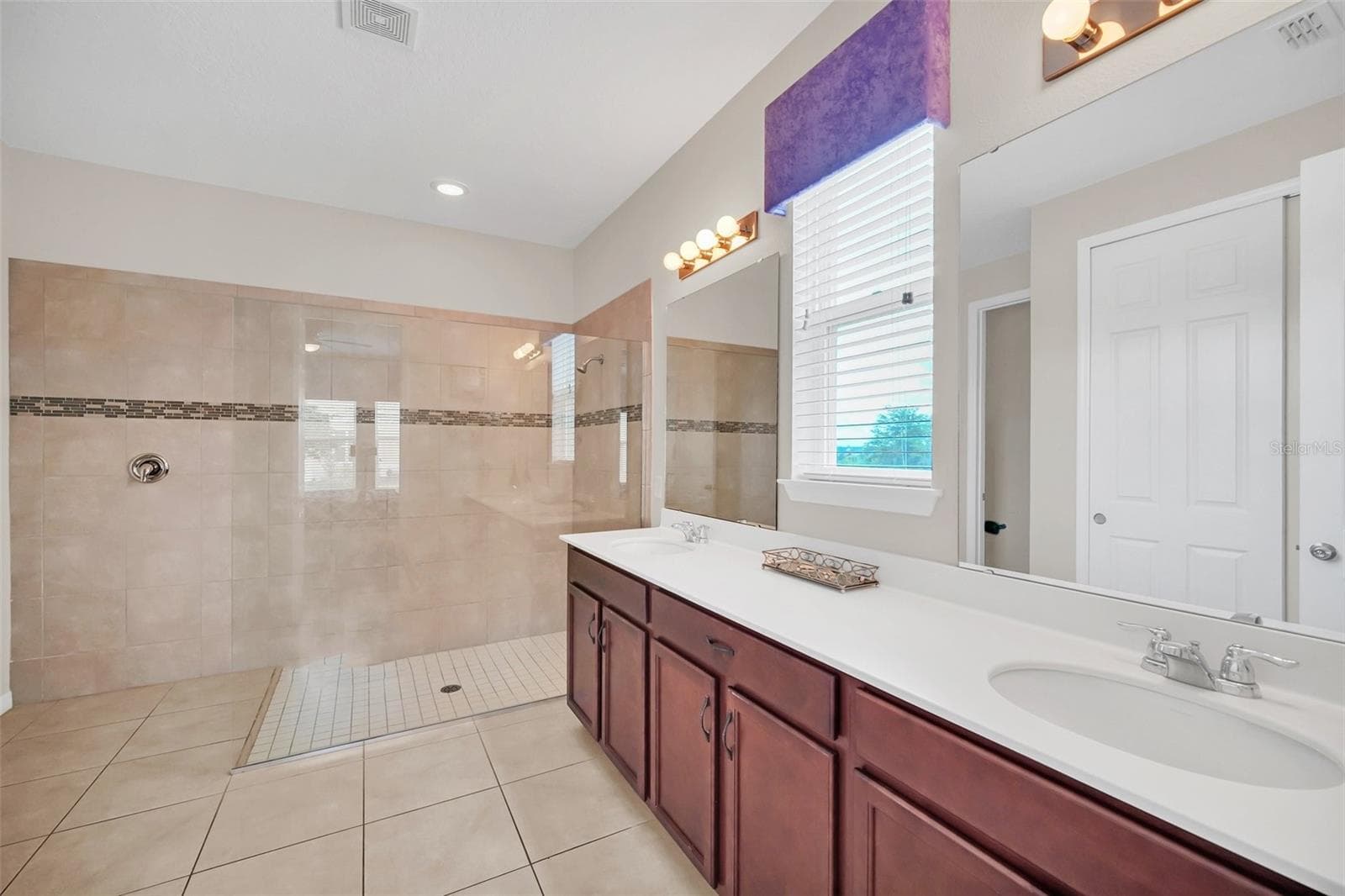 Single Family Residence at 9001 EGRET MILLS TER, KISSIMMEE, photo 28 of 57