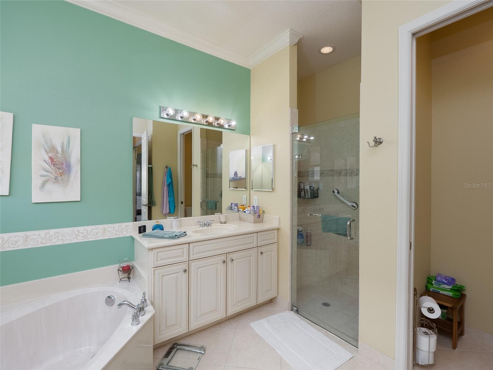 Single Family Residence at 6725 41ST STREET CIR E, SARASOTA, photo 31 of 73