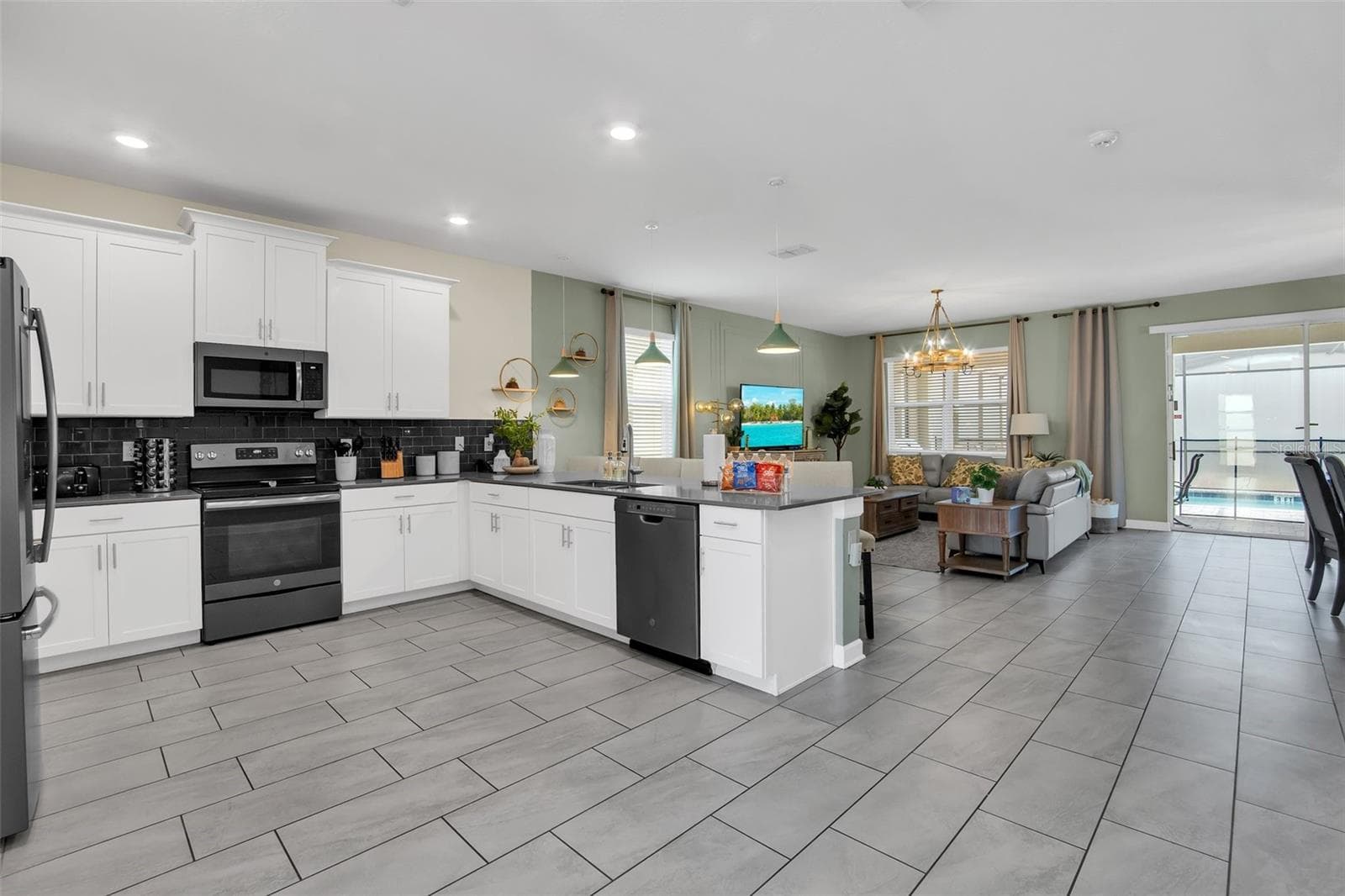 Single Family Residence at 4558 NARRATIVE LN, KISSIMMEE, photo 17 of 96