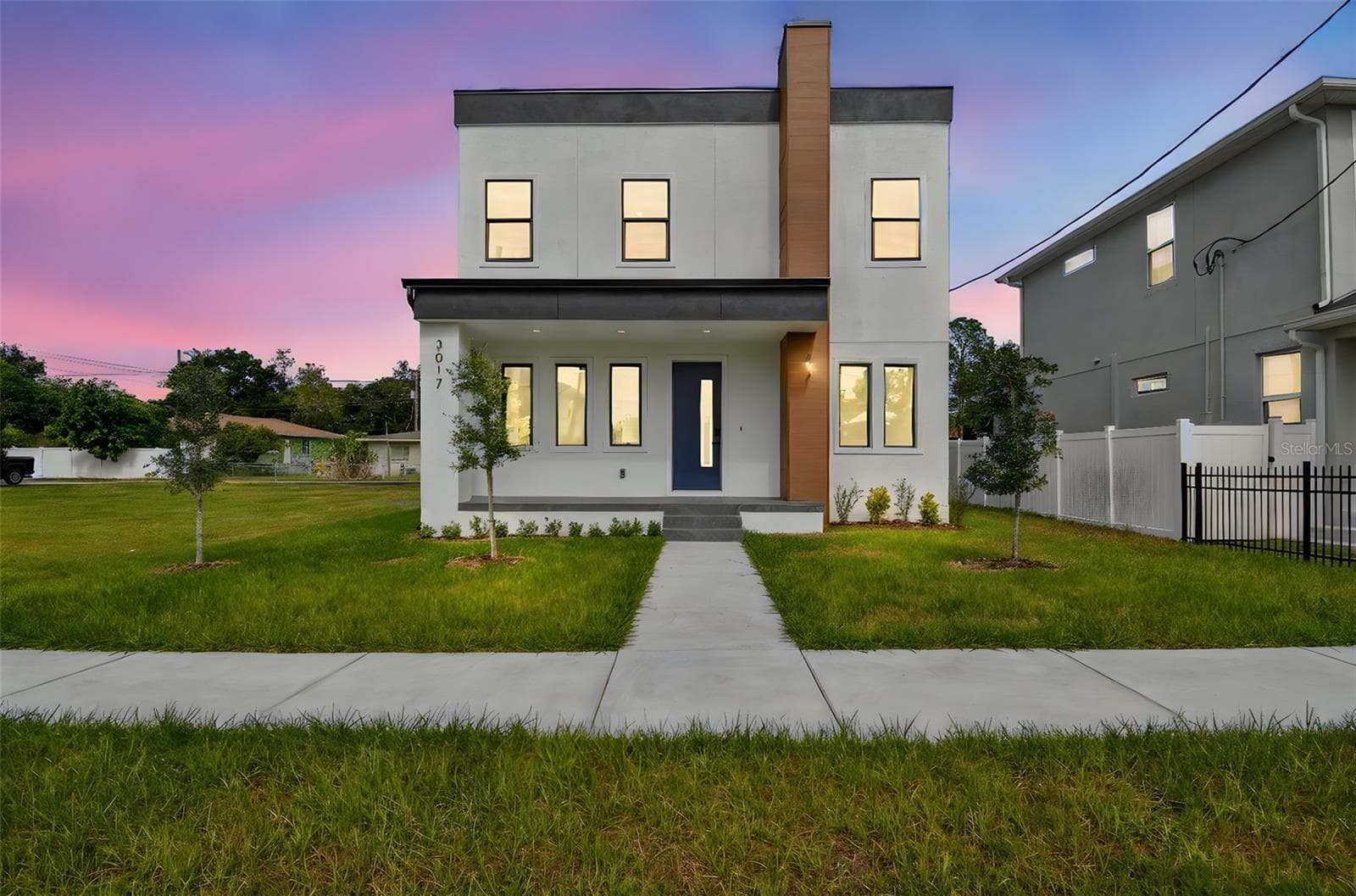 Single Family Residence at 3017 W SPRUCE ST, TAMPA, photo 2 of 76