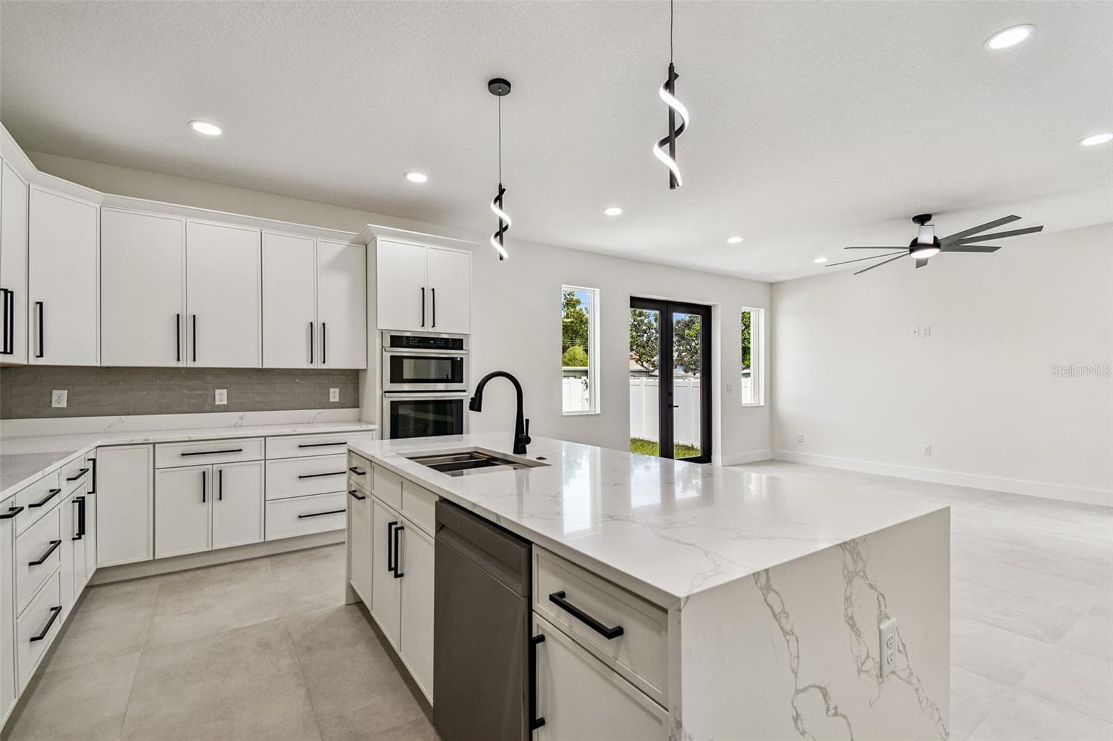 Single Family Residence at 3017 W SPRUCE ST, TAMPA, photo 26 of 76
