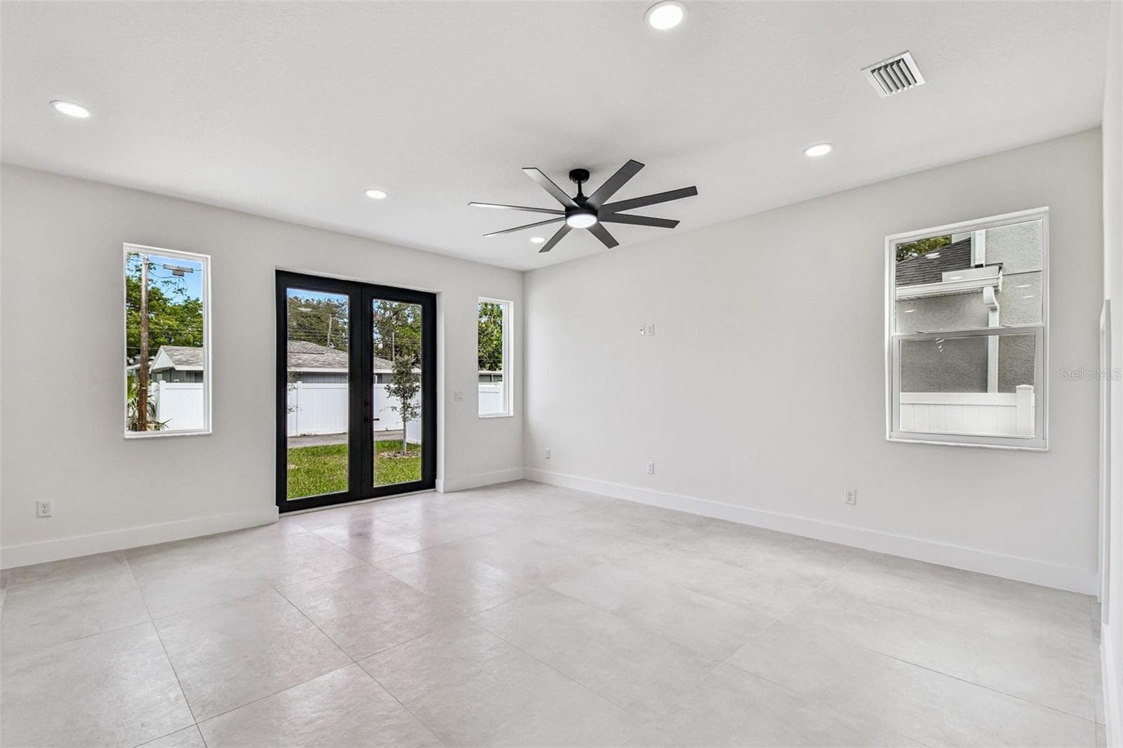 Single Family Residence at 3017 W SPRUCE ST, TAMPA, photo 28 of 76