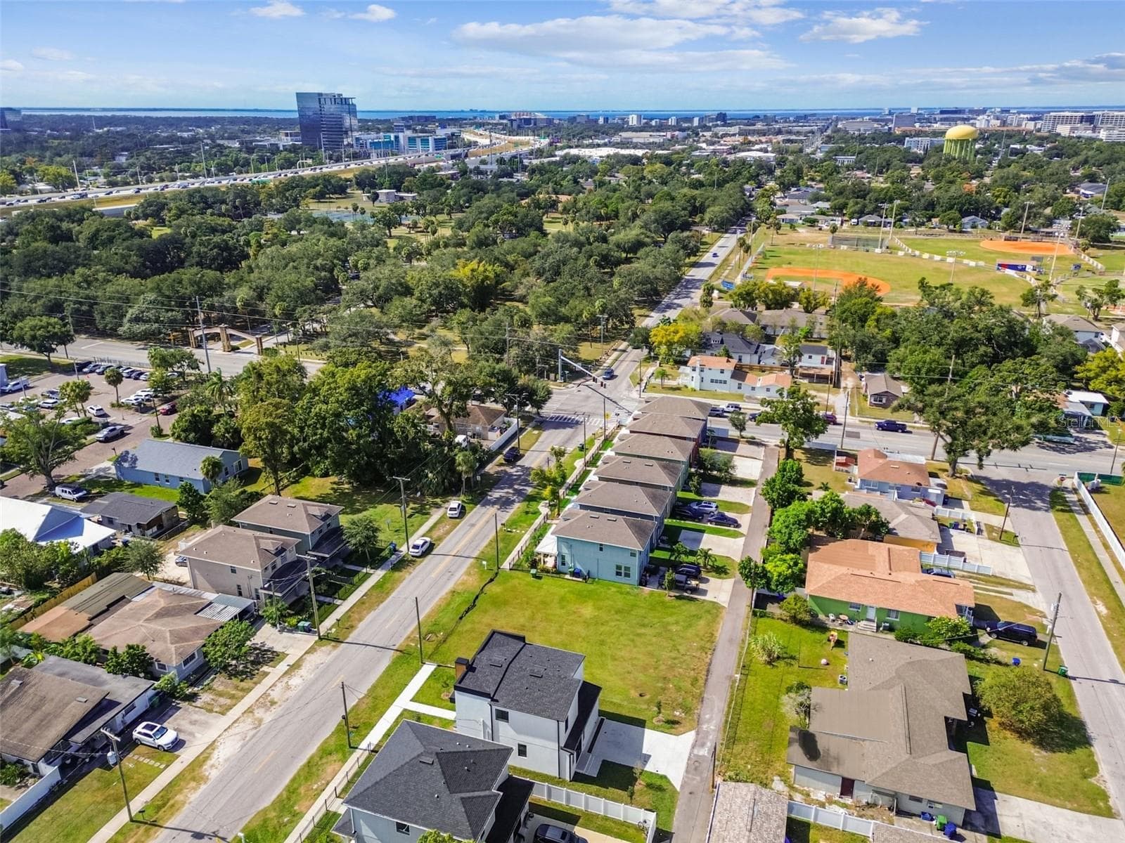 Single Family Residence at 3017 W SPRUCE ST, TAMPA, photo 54 of 76