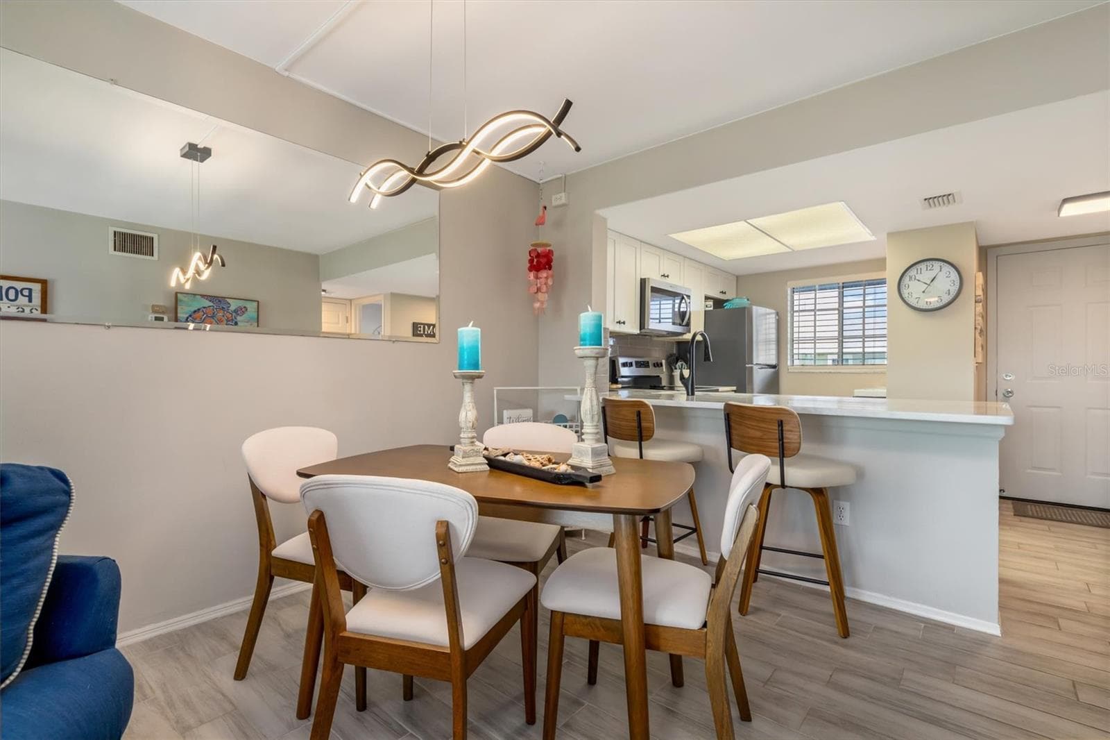 DINING AREA - 3310 LOVELAND BLVD #1105, PUNTA GORDA