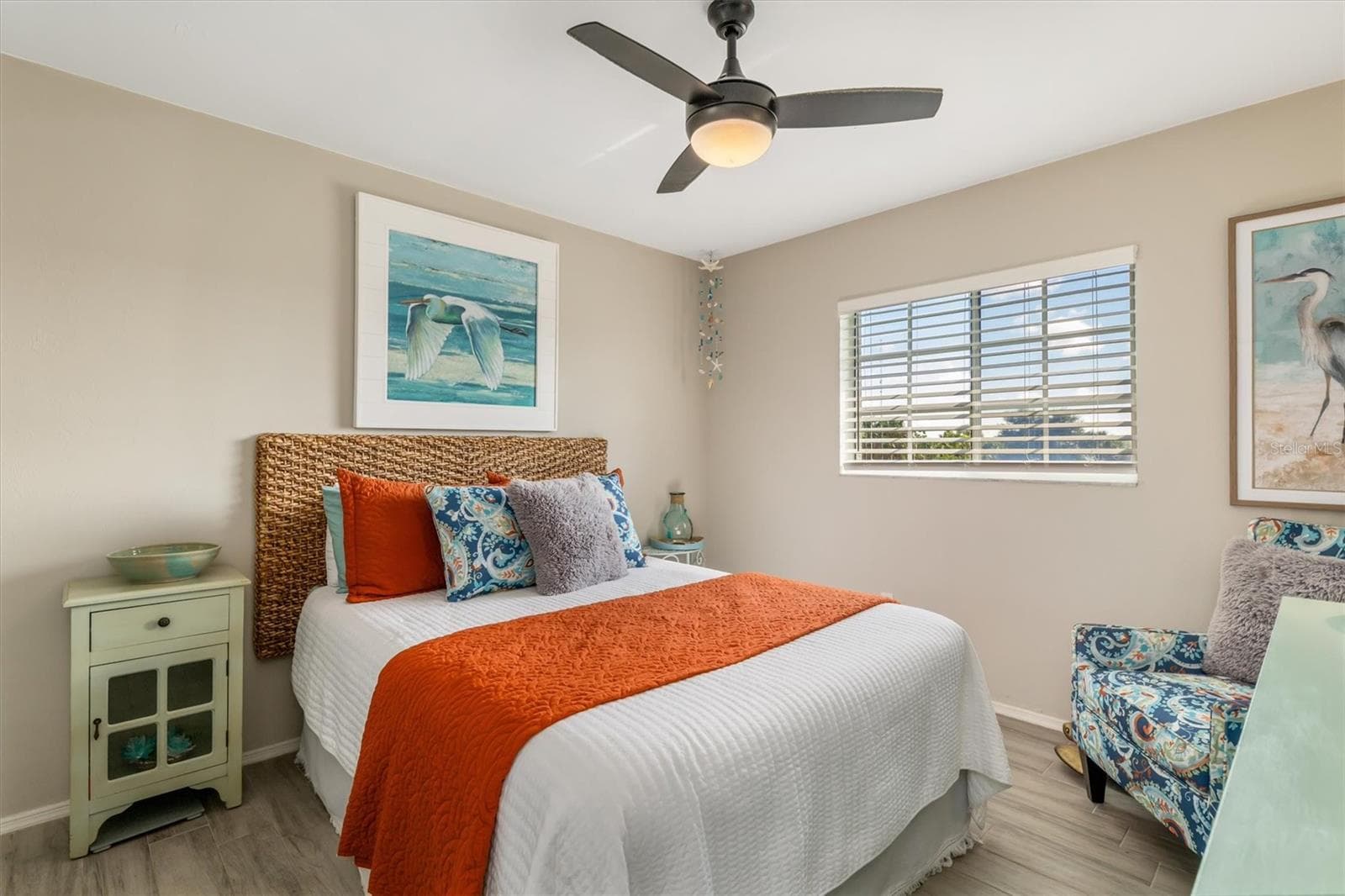TRANQUIL PRIMARY BEDROOM WITH ENSUITE BATHROOM - 3310 LOVELAND BLVD #1105, PUNTA GORDA