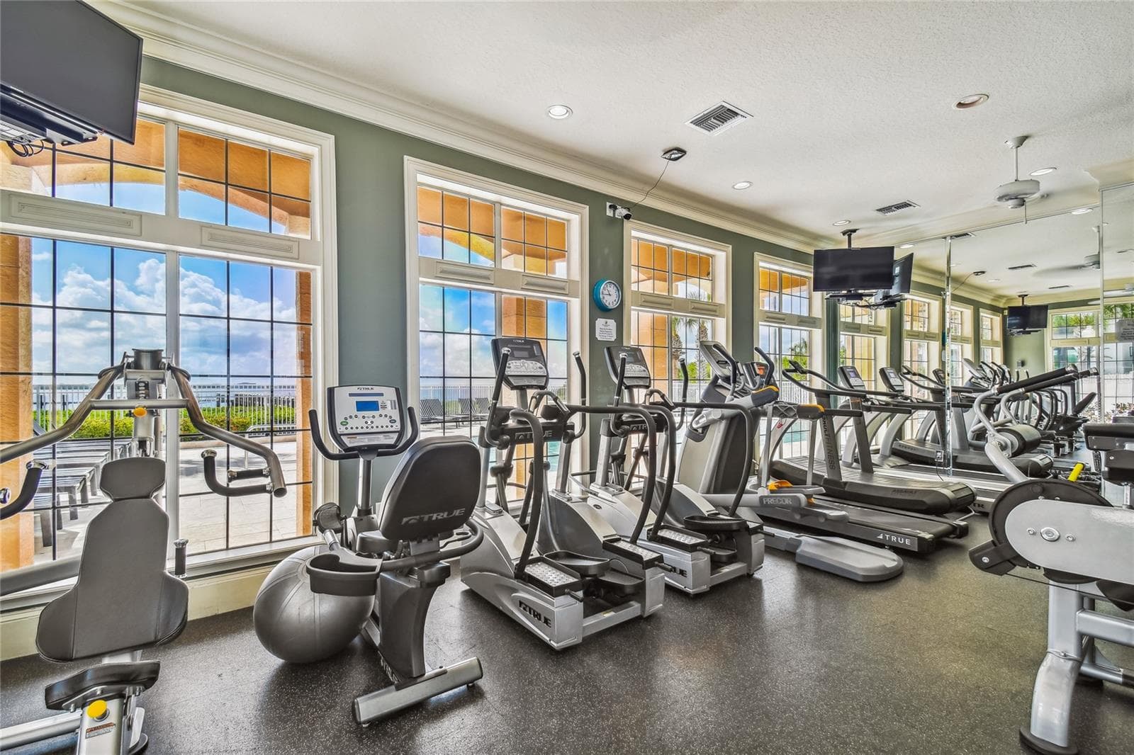 Condominium at 4304 BAY CLUB CIR #4304, TAMPA, photo 34 of 44