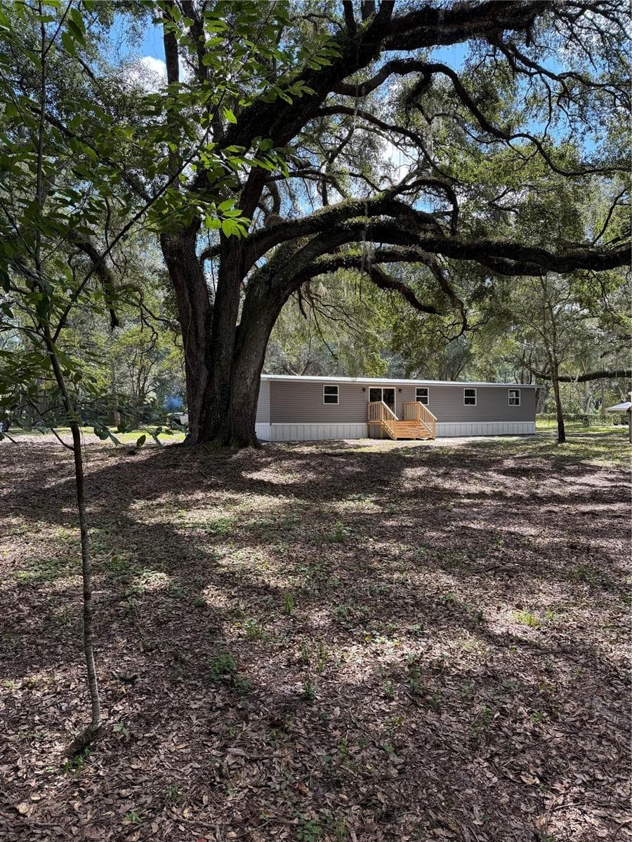 Manufactured Home at 22340 NE 77TH TERRACE RD, CITRA, photo 3 of 30