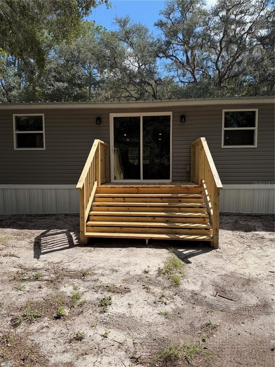 Manufactured Home at 22340 NE 77TH TERRACE RD, CITRA, photo 5 of 30
