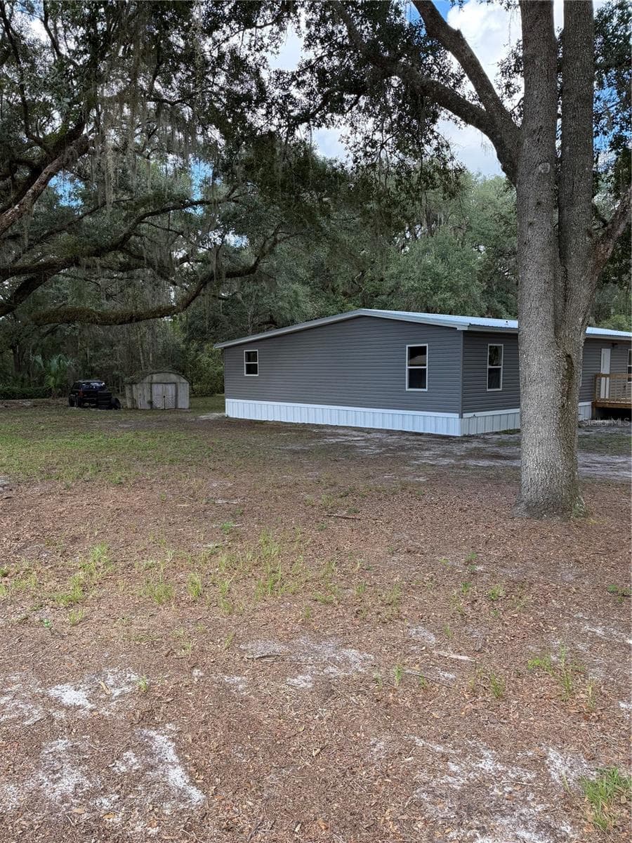 Manufactured Home at 22340 NE 77TH TERRACE RD, CITRA, photo 9 of 30