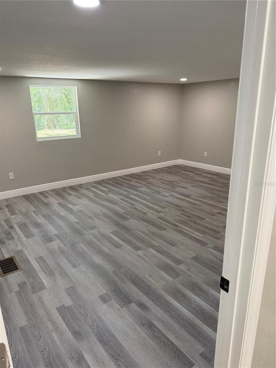 Manufactured Home at 22340 NE 77TH TERRACE RD, CITRA, photo 10 of 30