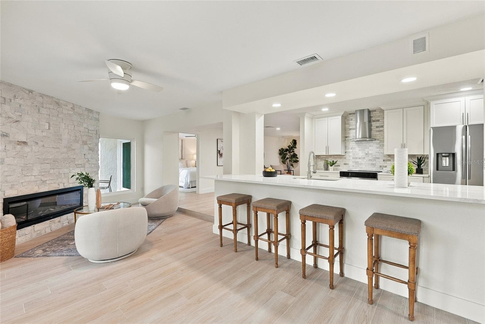 Single Family Residence at 7220 SUNSHINE DR S, ST PETERSBURG, photo 19 of 58