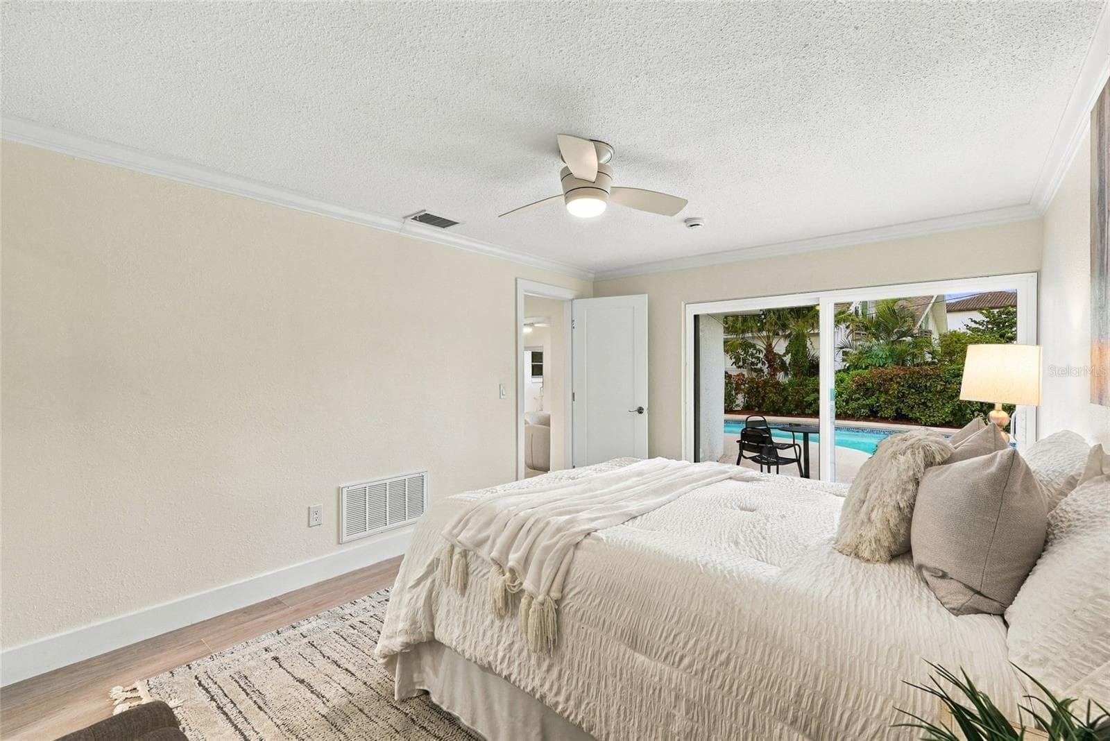Single Family Residence at 7220 SUNSHINE DR S, ST PETERSBURG, photo 24 of 58